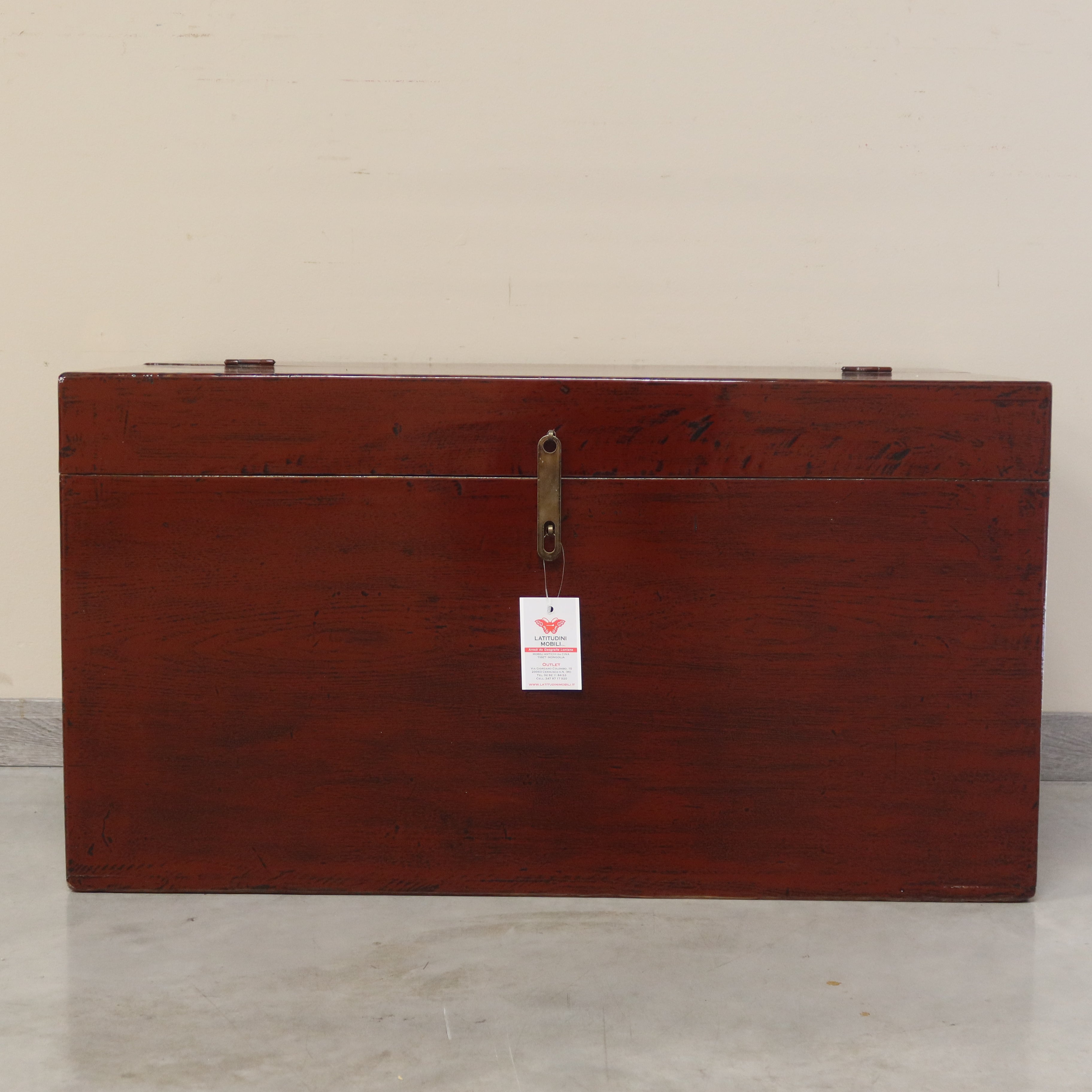 BAULE CINESE IN LACCA BORDEAUX