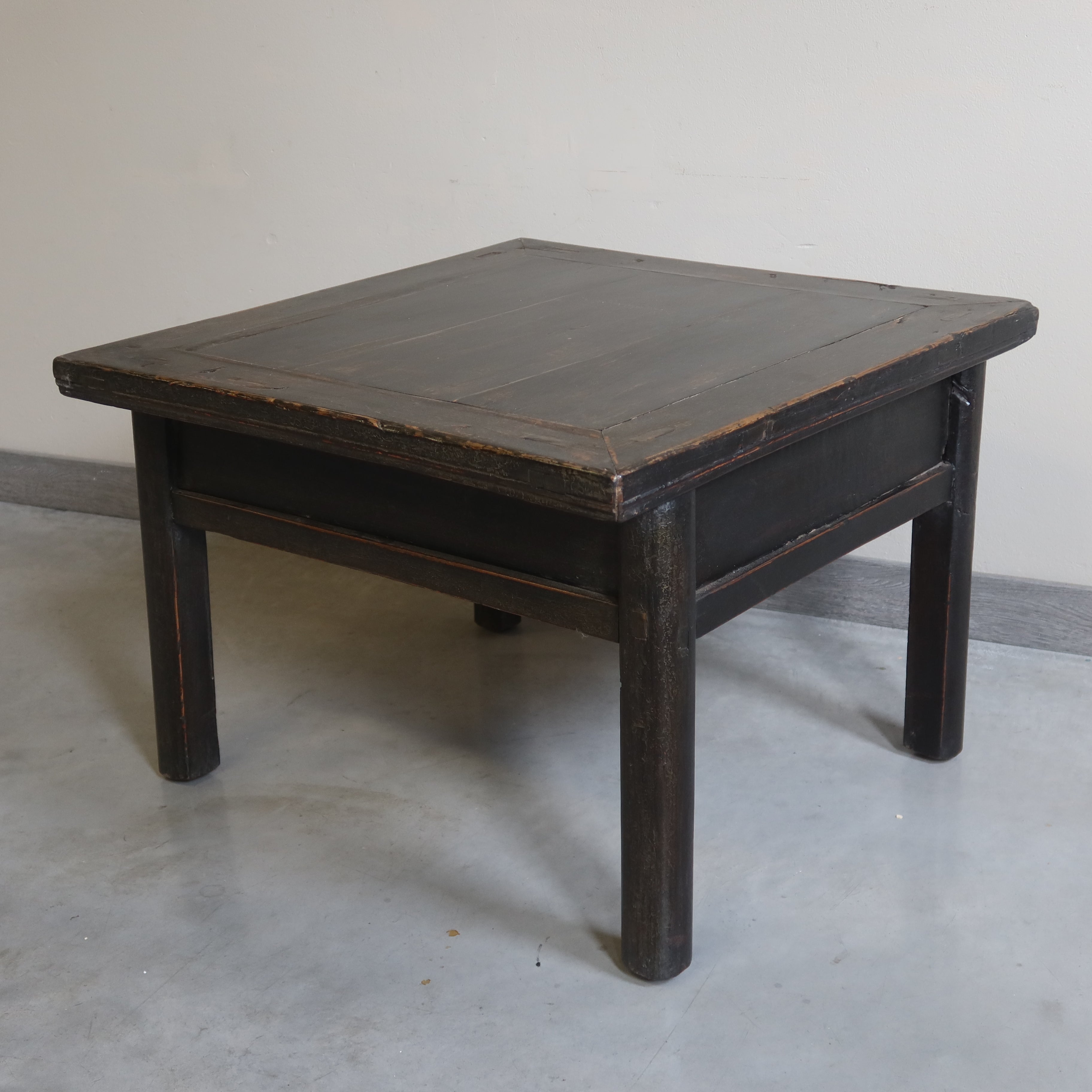 TAVOLINO QUADRO OLMO CINESE 2 CASSETTI