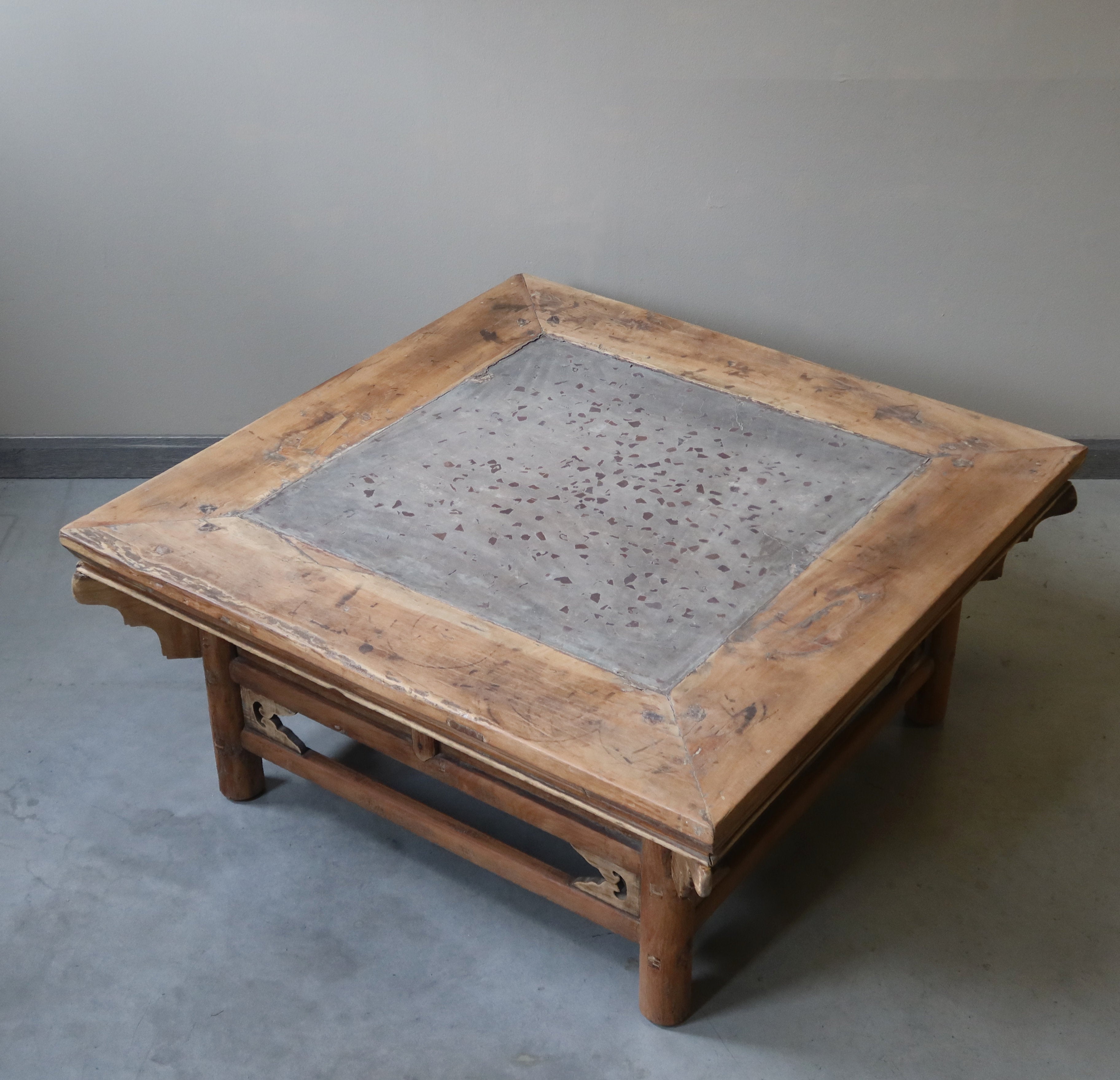 TAVOLO OLMO CINESE QUADRATO PIANO IN PIETRA