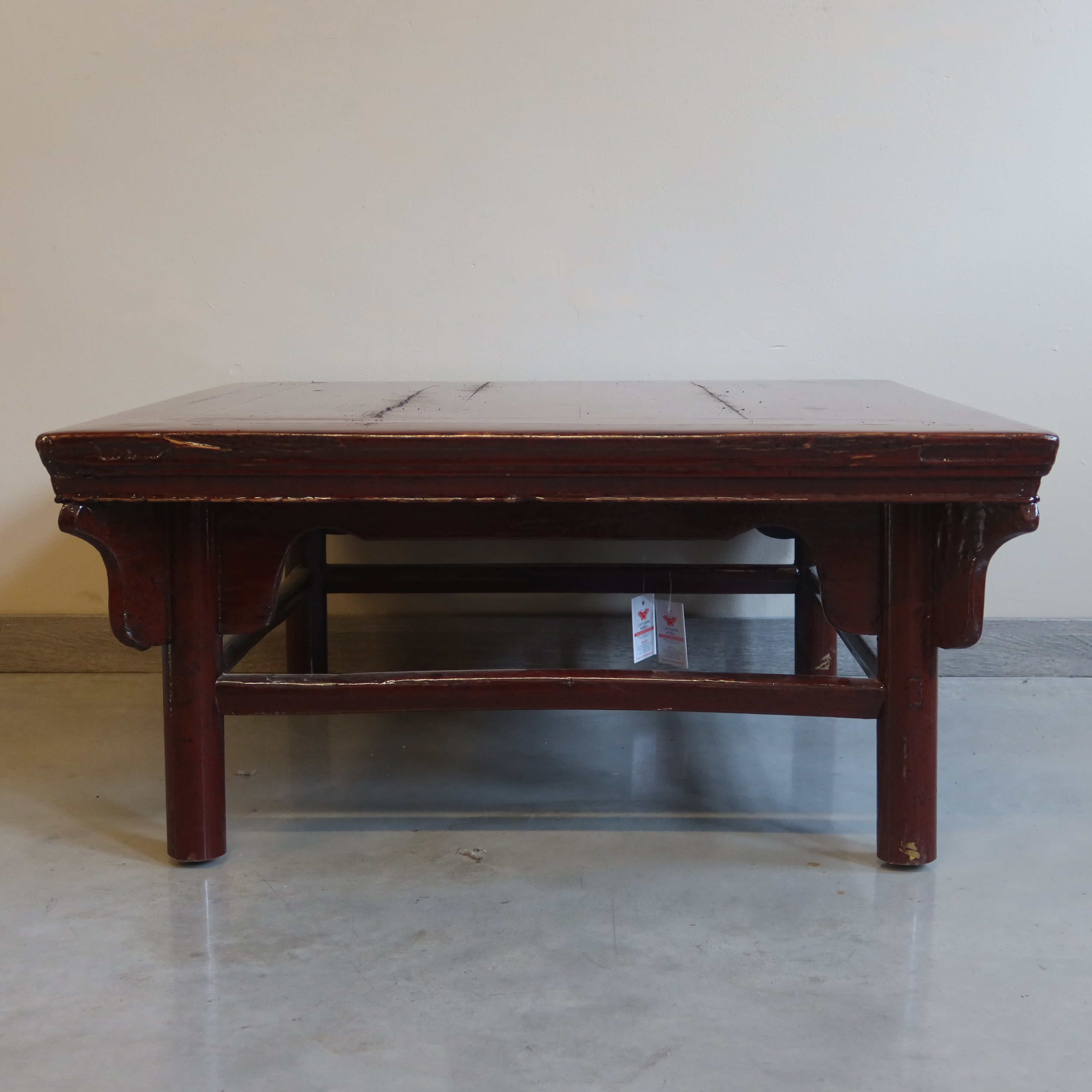 TAVOLO OLMO LACCA BORDEAUX