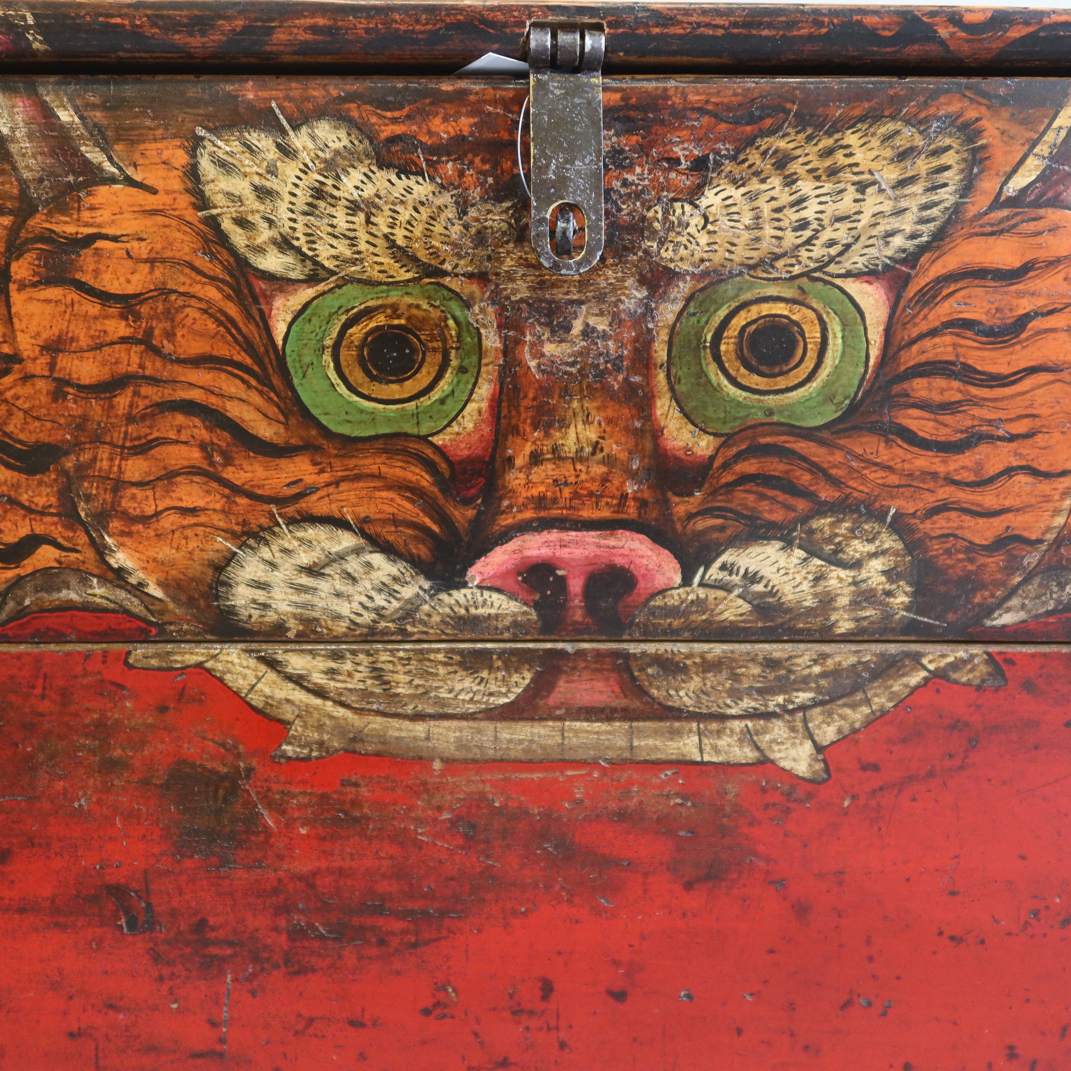 BAULE DEL QINGHAI CON DECORO TIGRE