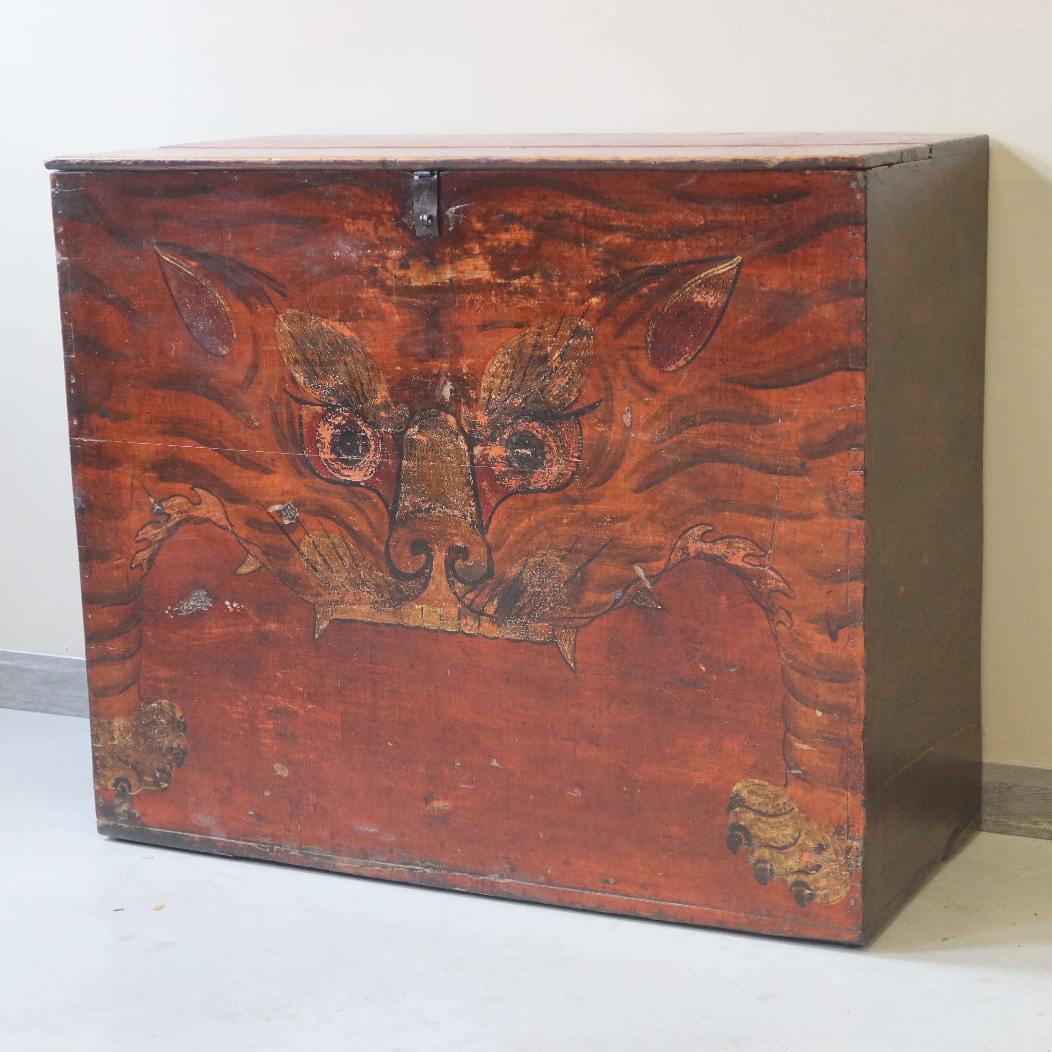 BAULE DEL QINGHAI "DECORO TIGRE"