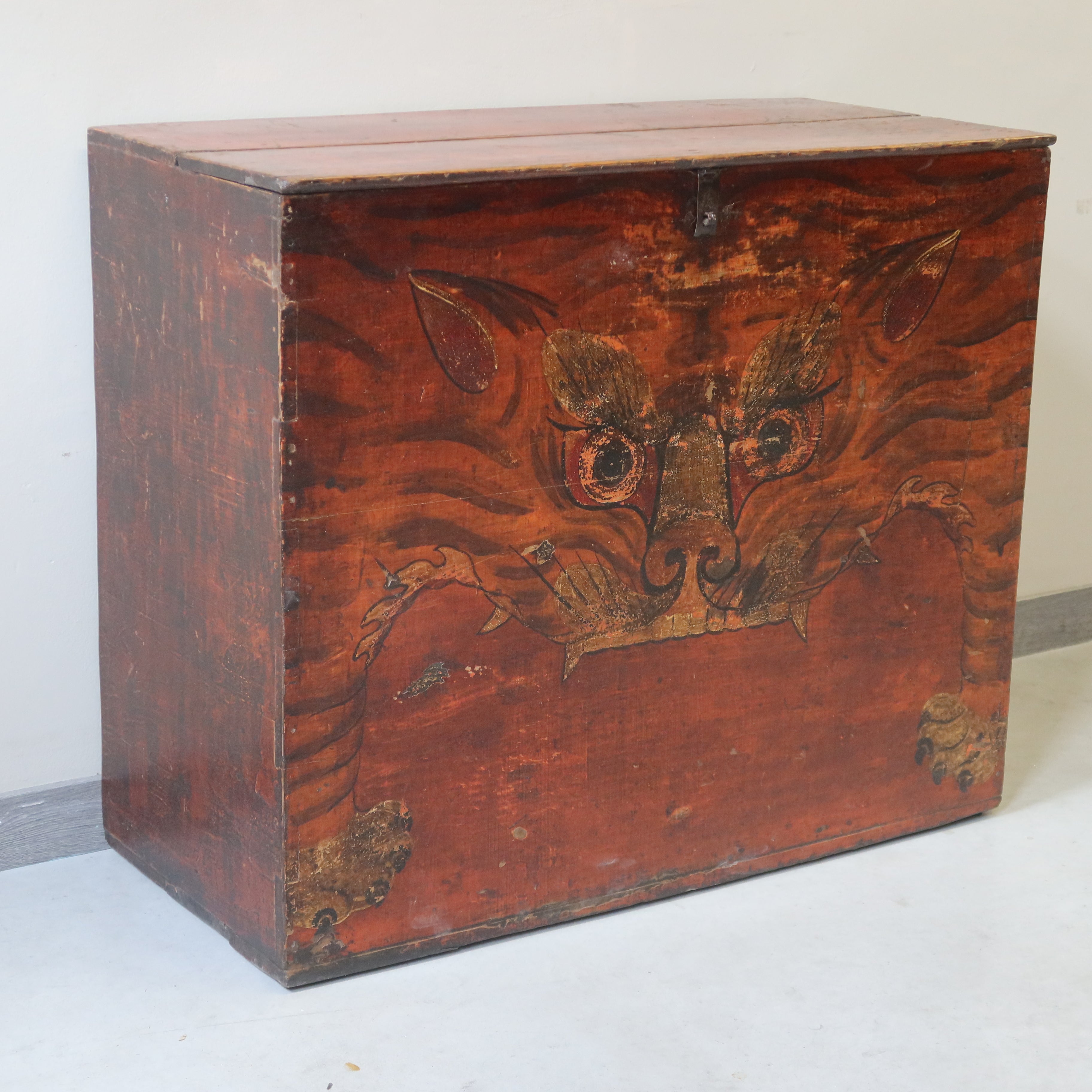 BAULE DEL QINGHAI "DECORO TIGRE"