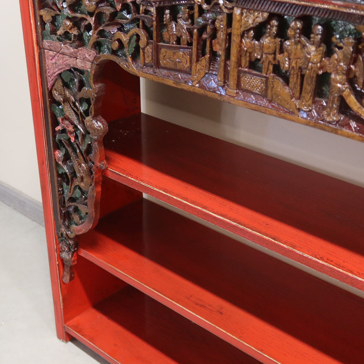 CONSOLLE LIBRERIA LACCA ROSSA CON INTAGLI