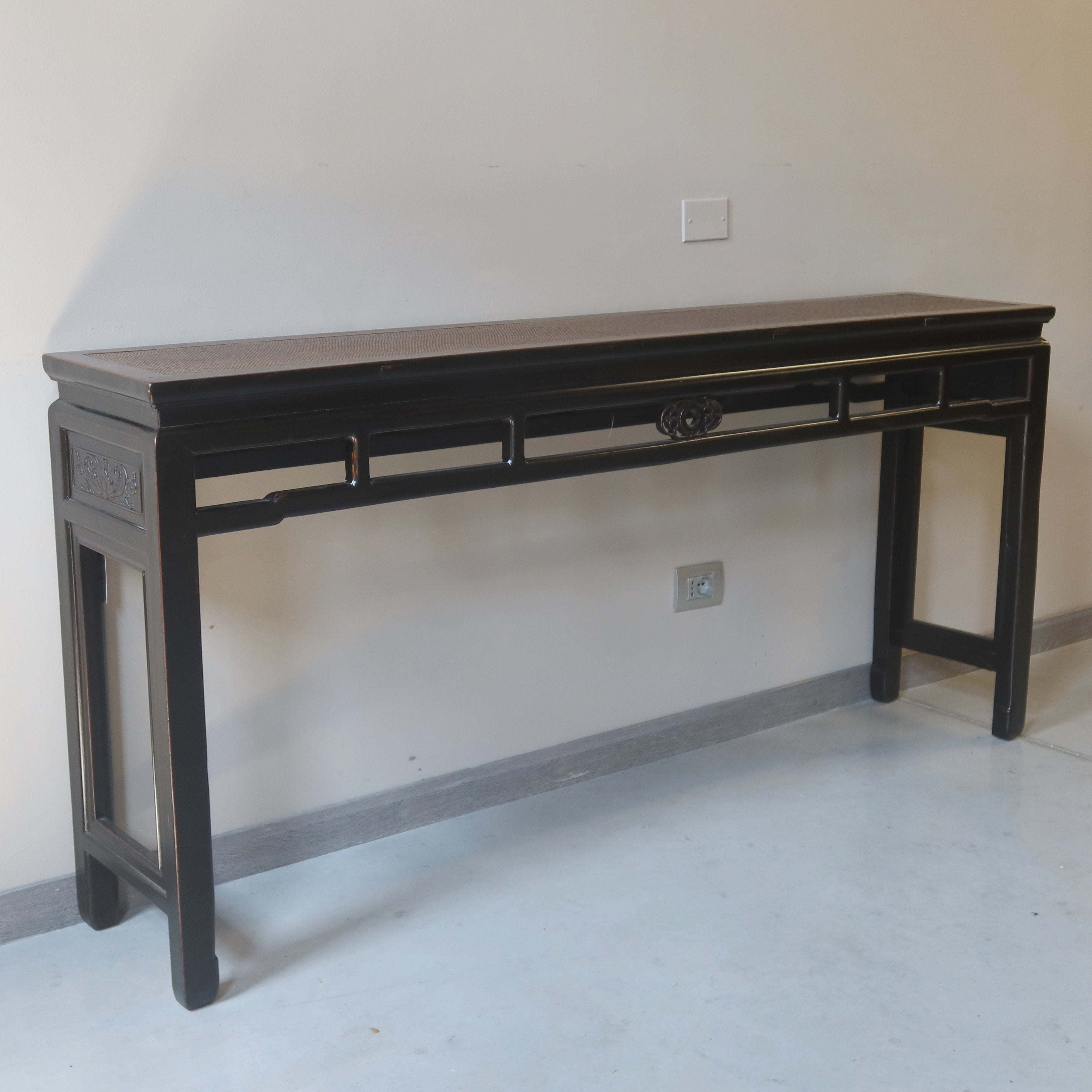 CONSOLLE OLMO CINESE CON PIANO IN RATTAN