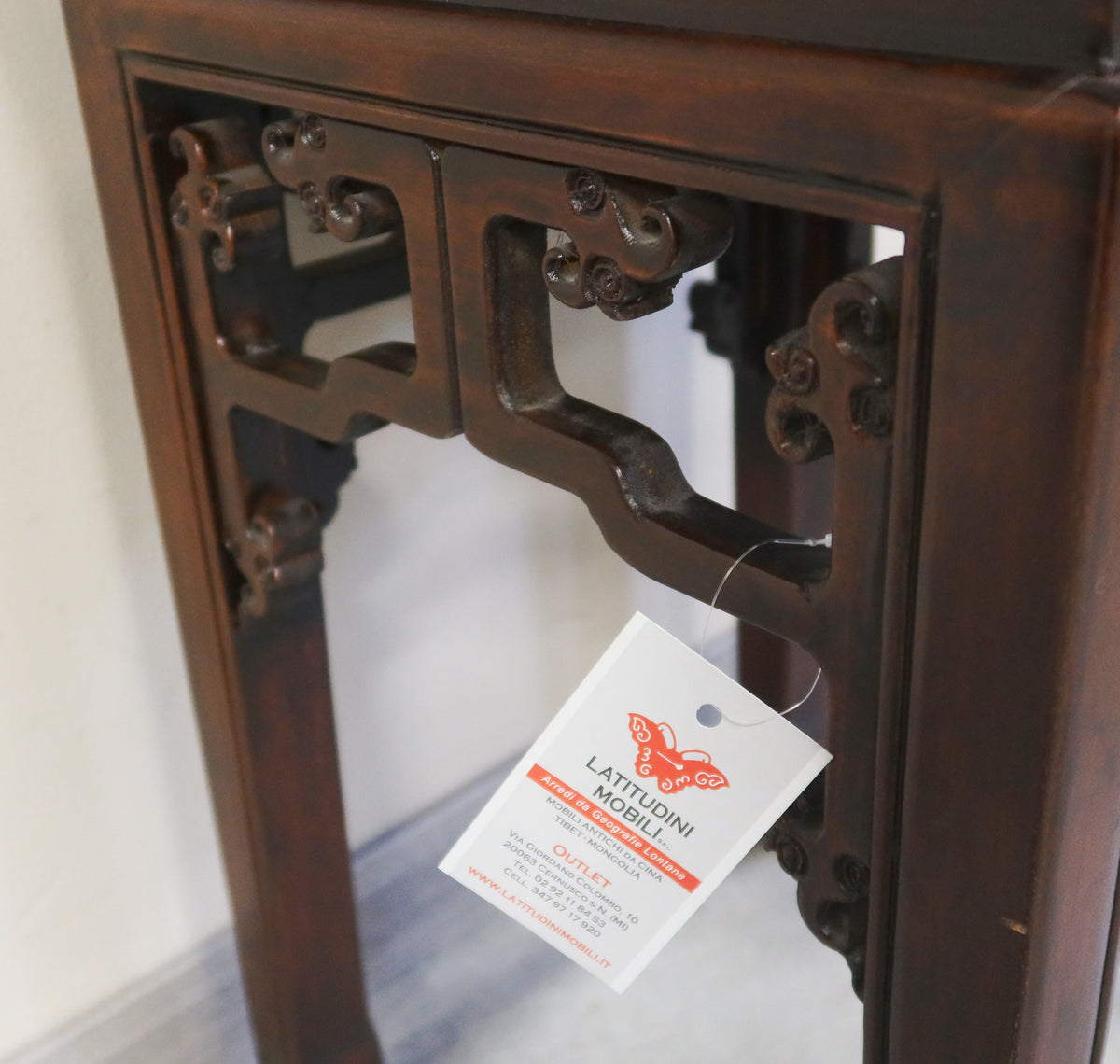 SGABELLO QUADRO OLMO CINESE CON INTAGLI