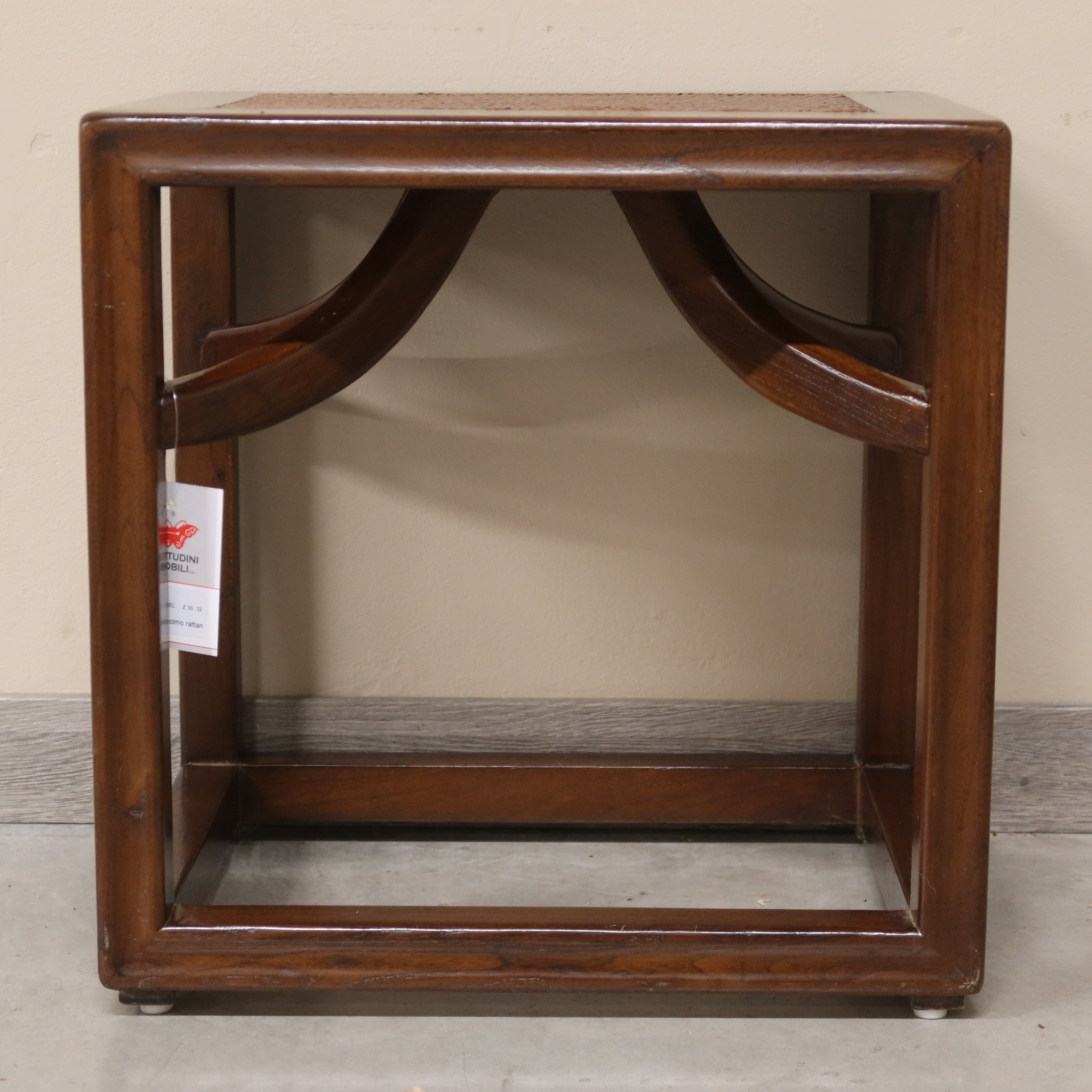 SGABELLO OLMO CINESE PIANO RATTAN