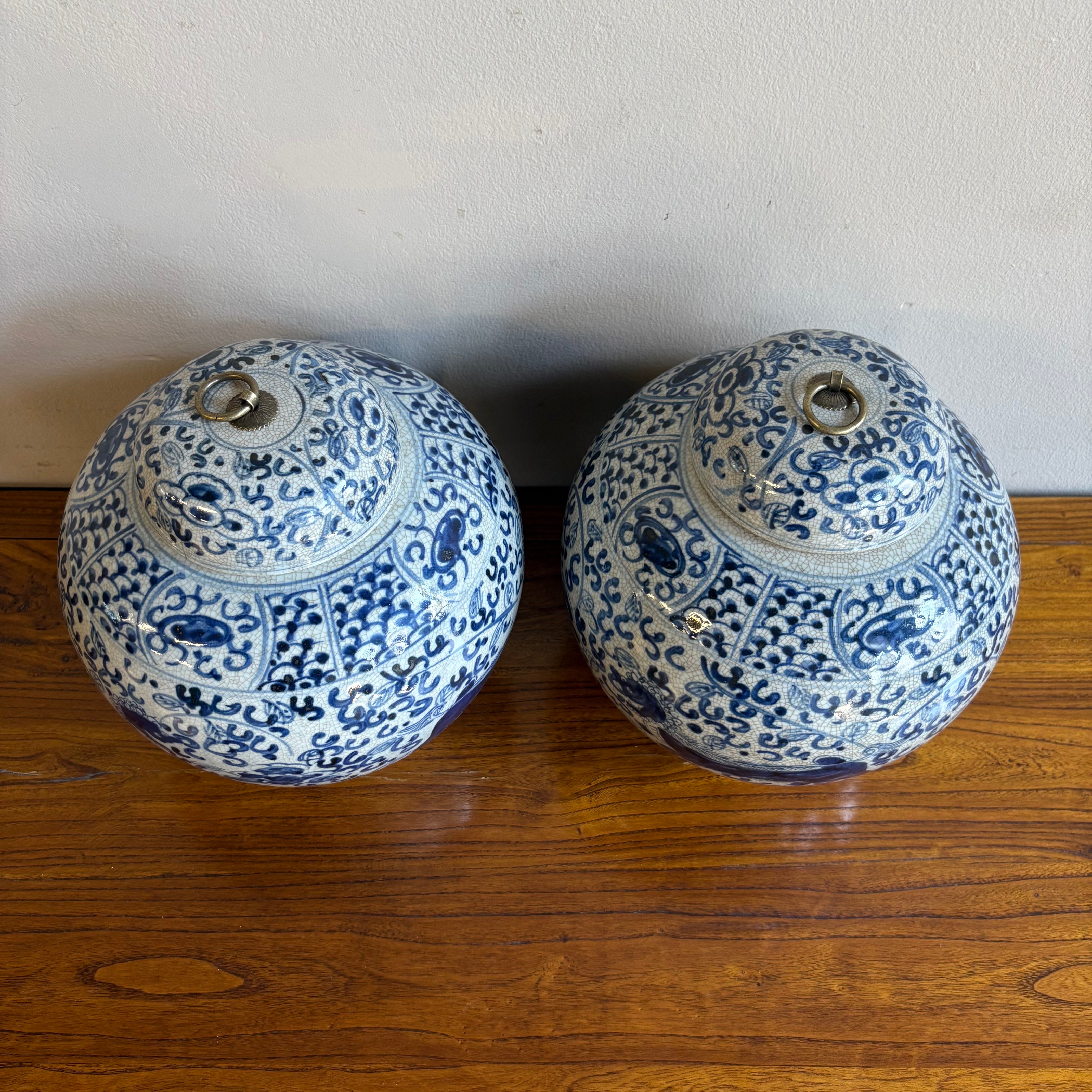 VASO CINESE IN CERAMICA CON COPERCHIO