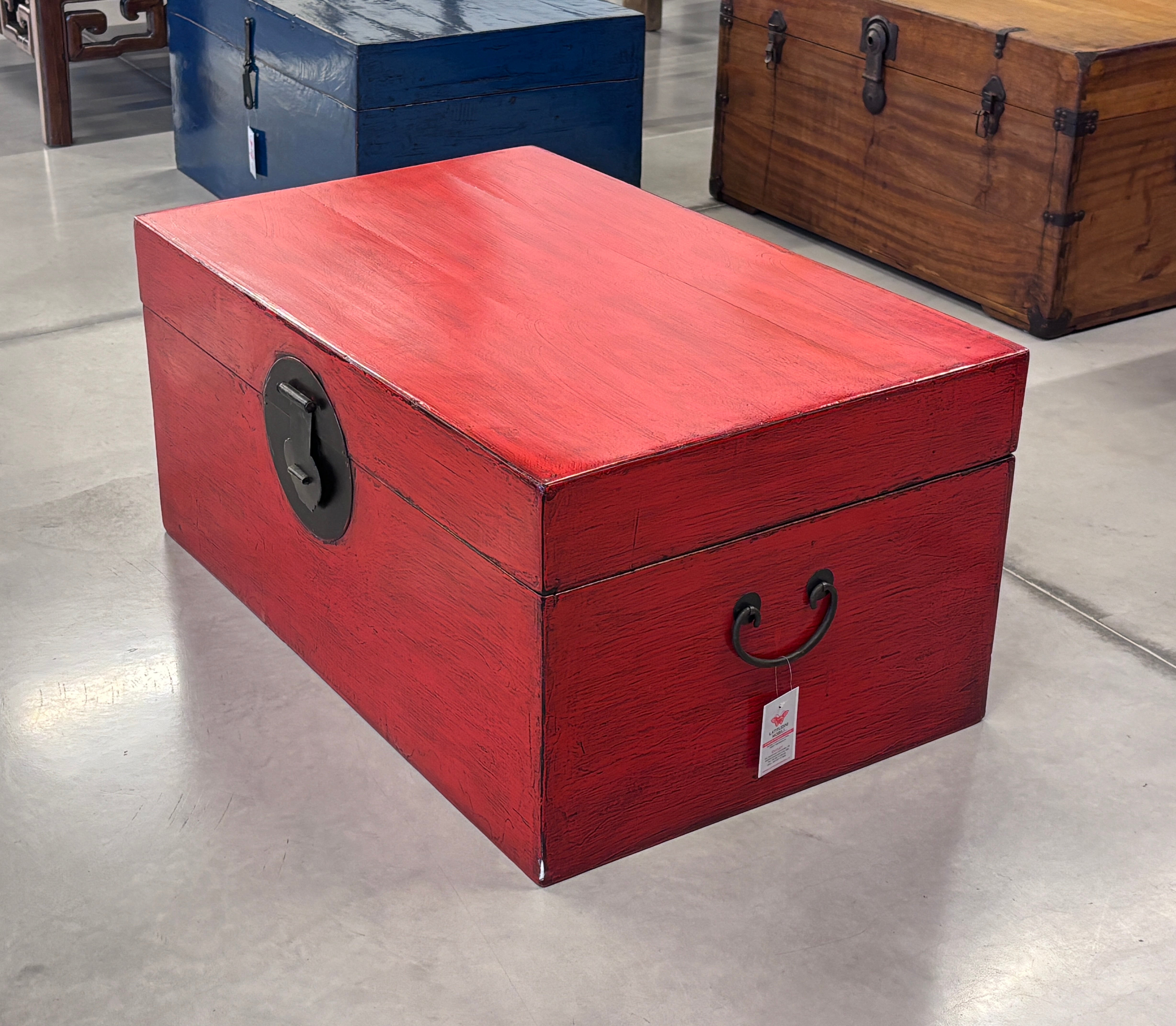 BAULE CINESE IN LACCA ROSSA