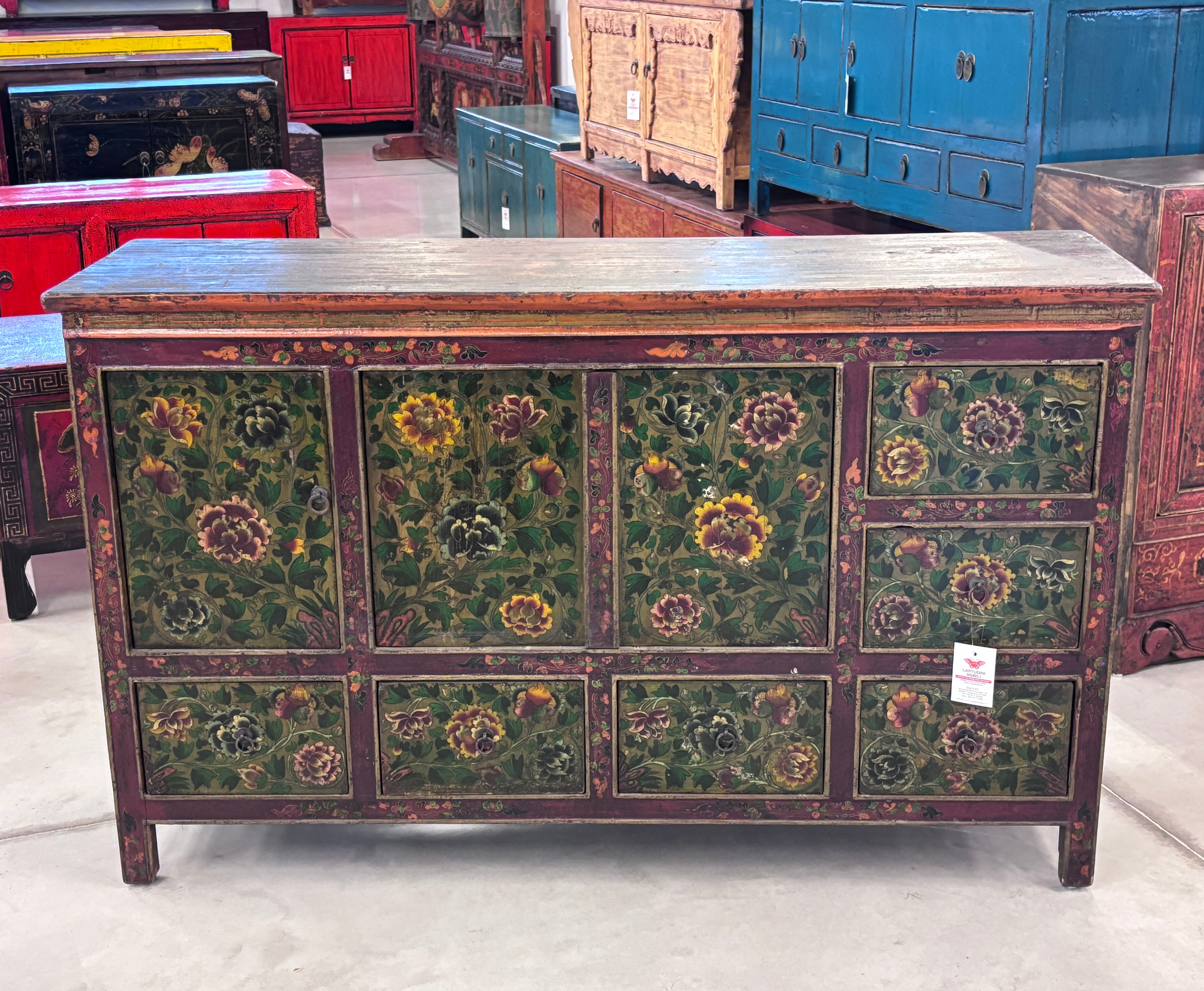 CREDENZA TIBET