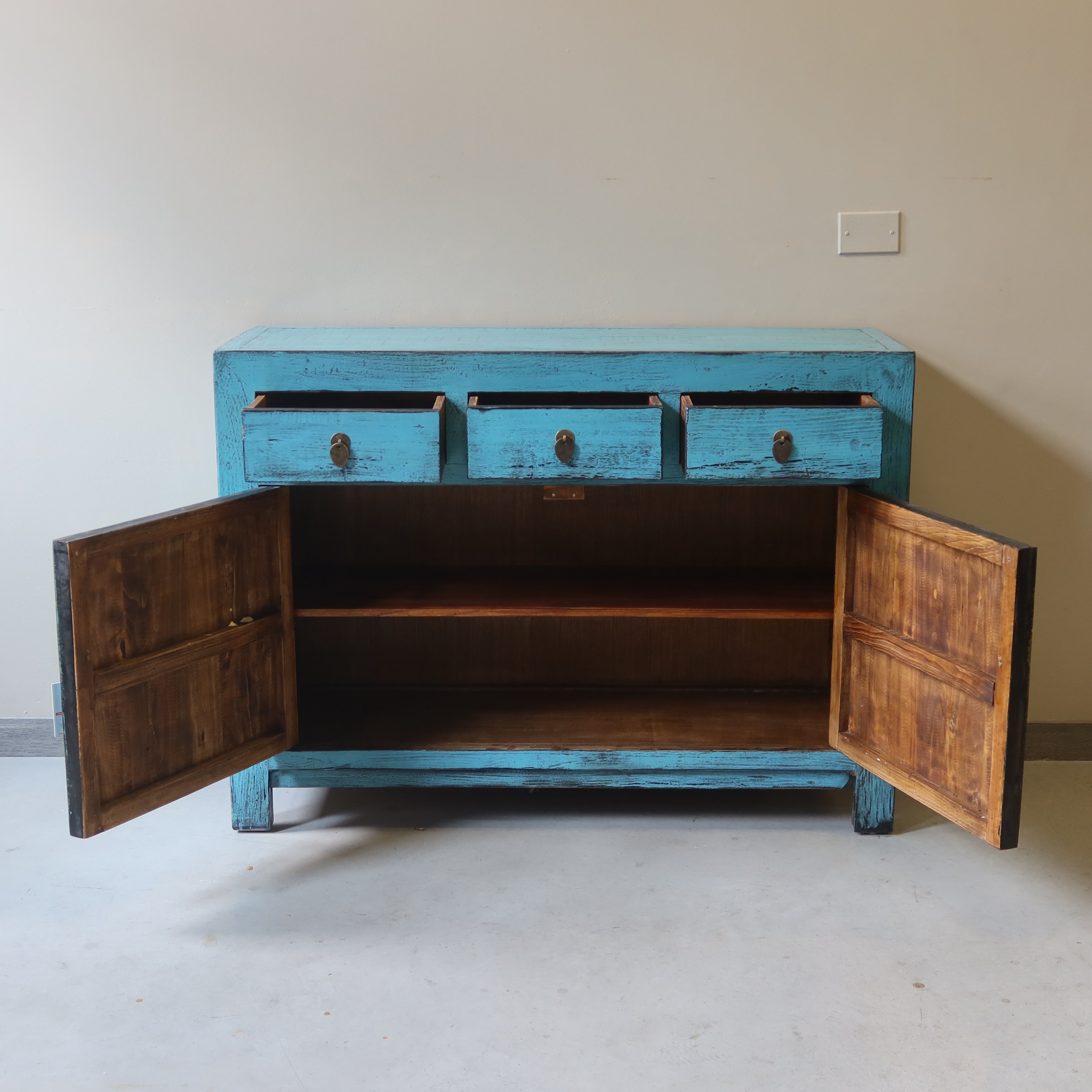 BUFFET DEL GANZU LACCA AZZURRA