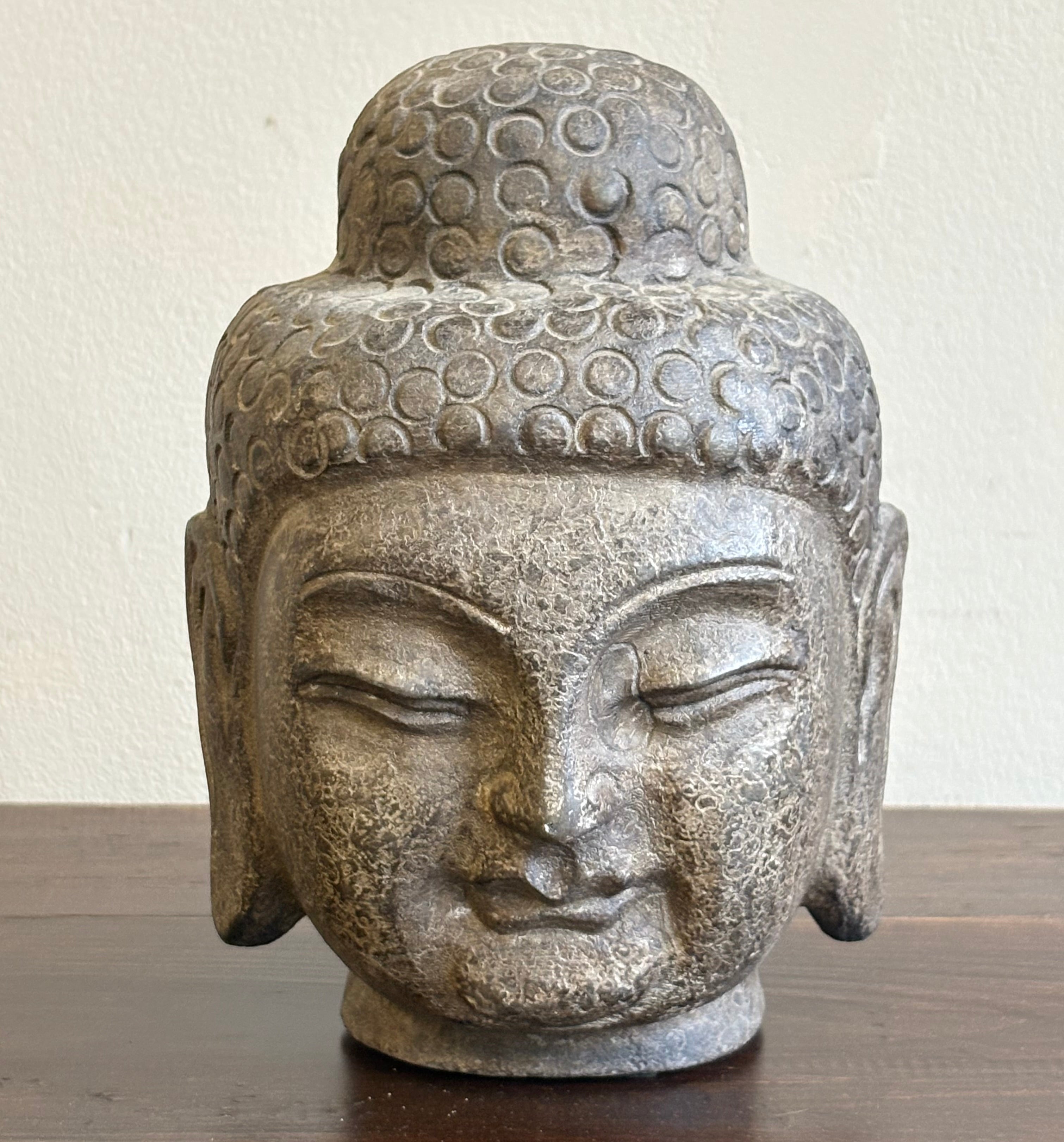 PICCOLA TESTA DI BUDDHA CINESE IN PIETRA