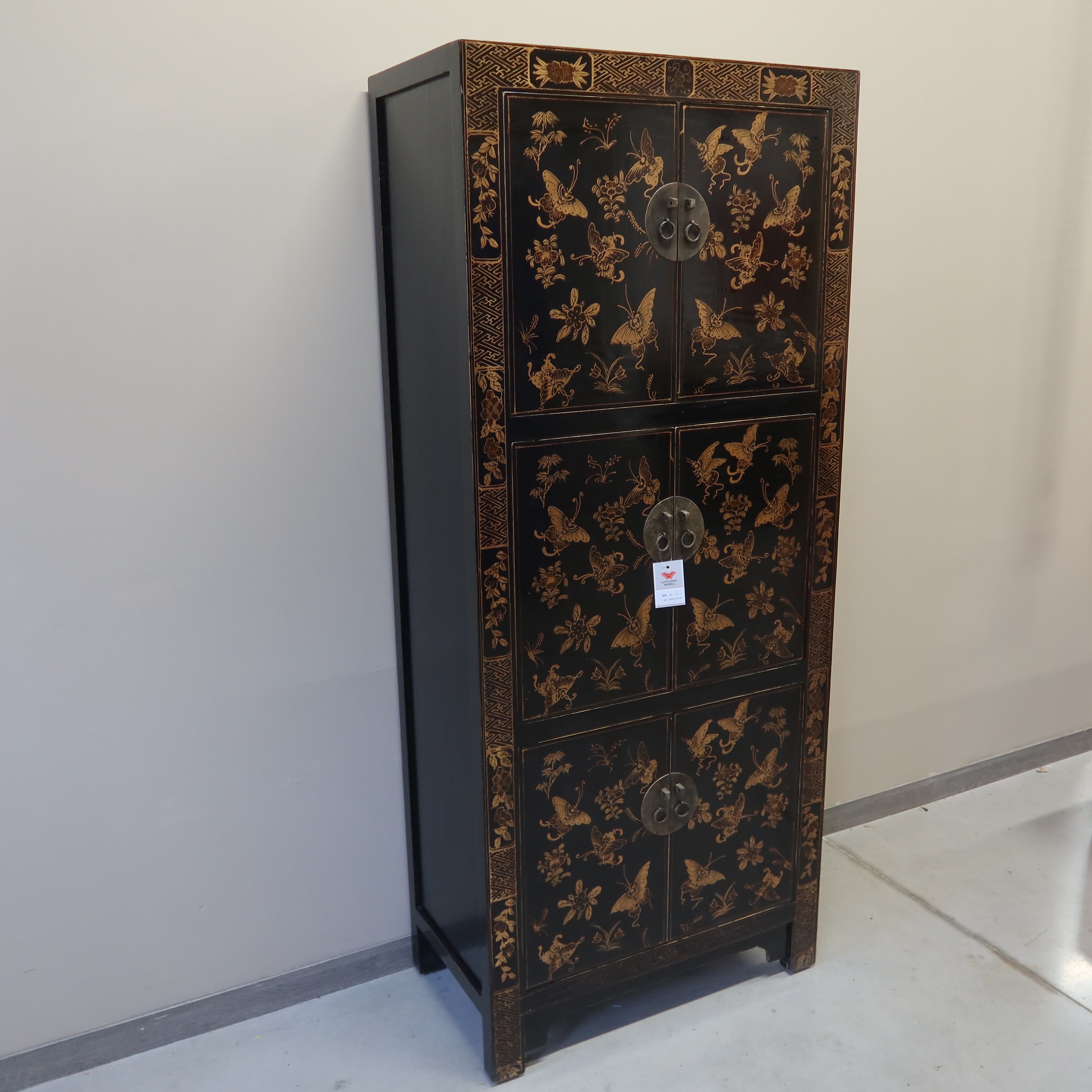 ARMADIO STRETTO DELLO SHANXI