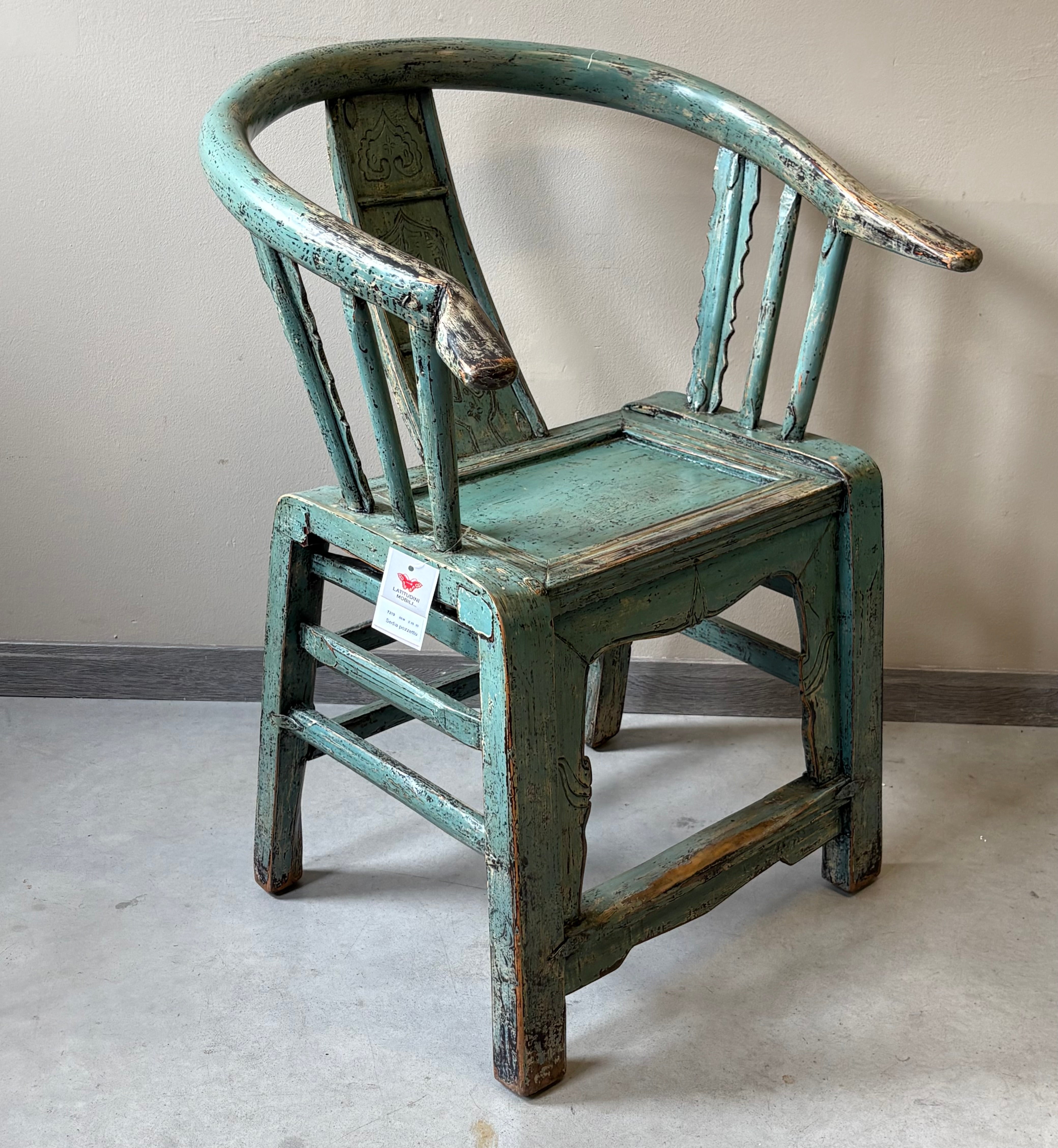 SEDIA CINESE A POZZETTO IN LACCA