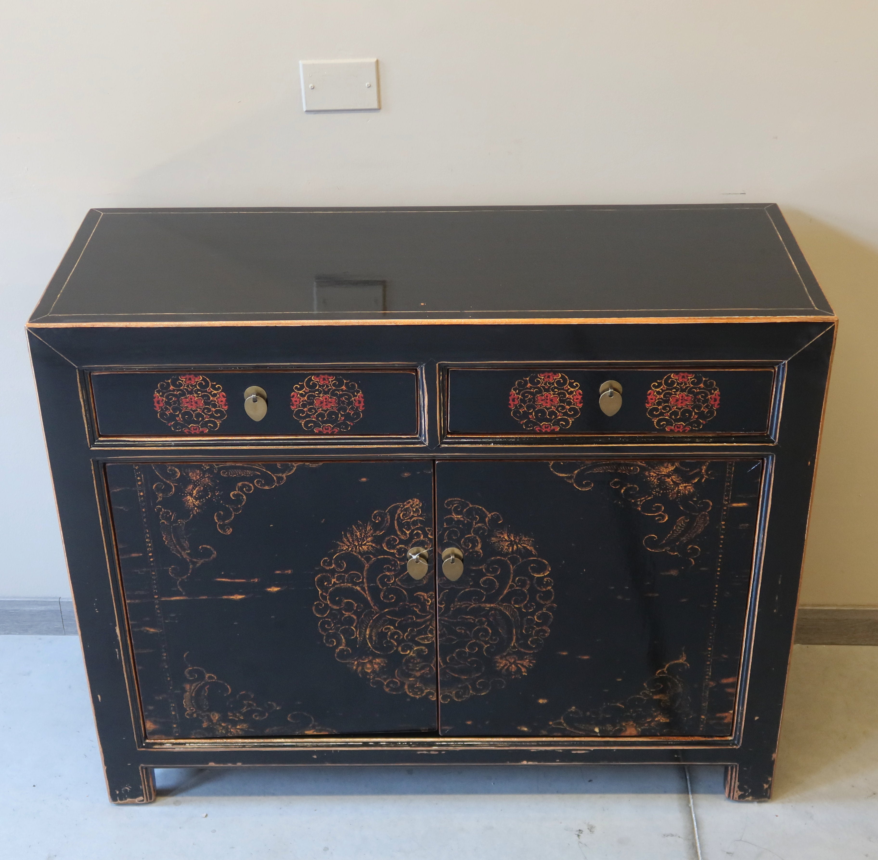 CREDENZA MONGOLIA LACCA DECORATA