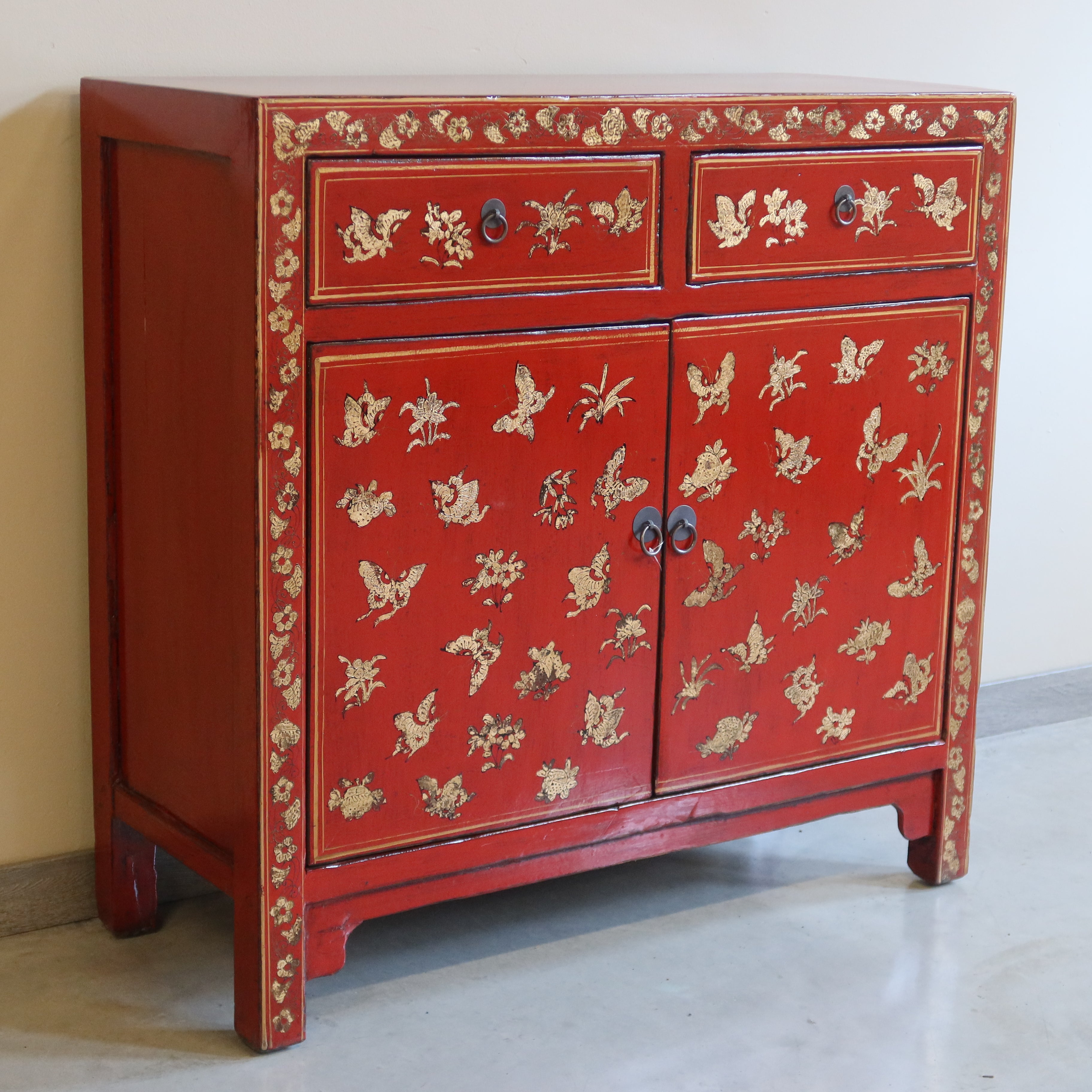 CREDENZINA CINESE DELLO SHANXI LACCA DECORATA