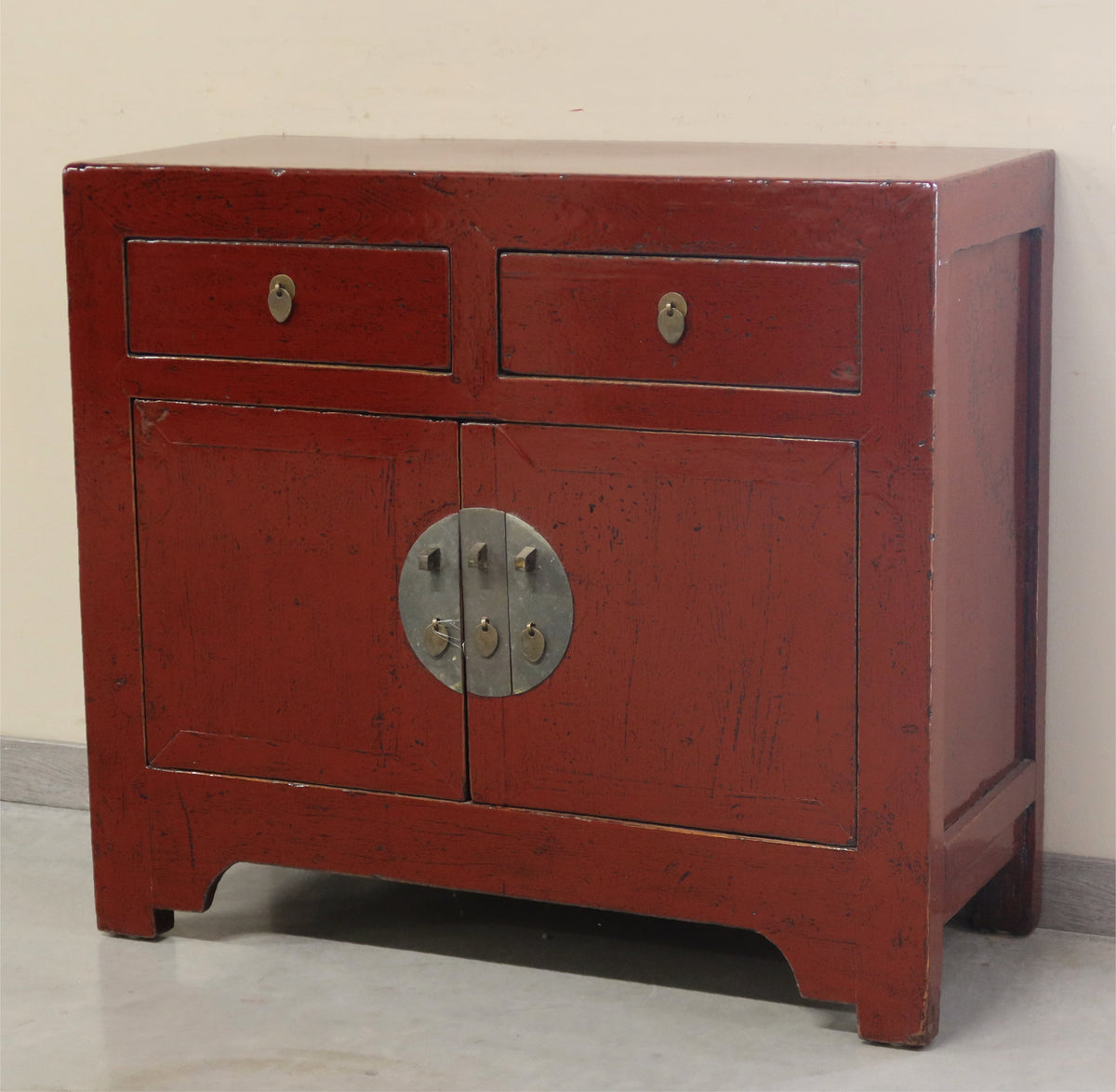 CREDENZINO LACCA BORDEAUX