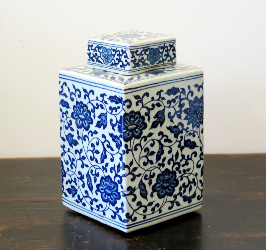VASO CINESE A BASE QUADRATA