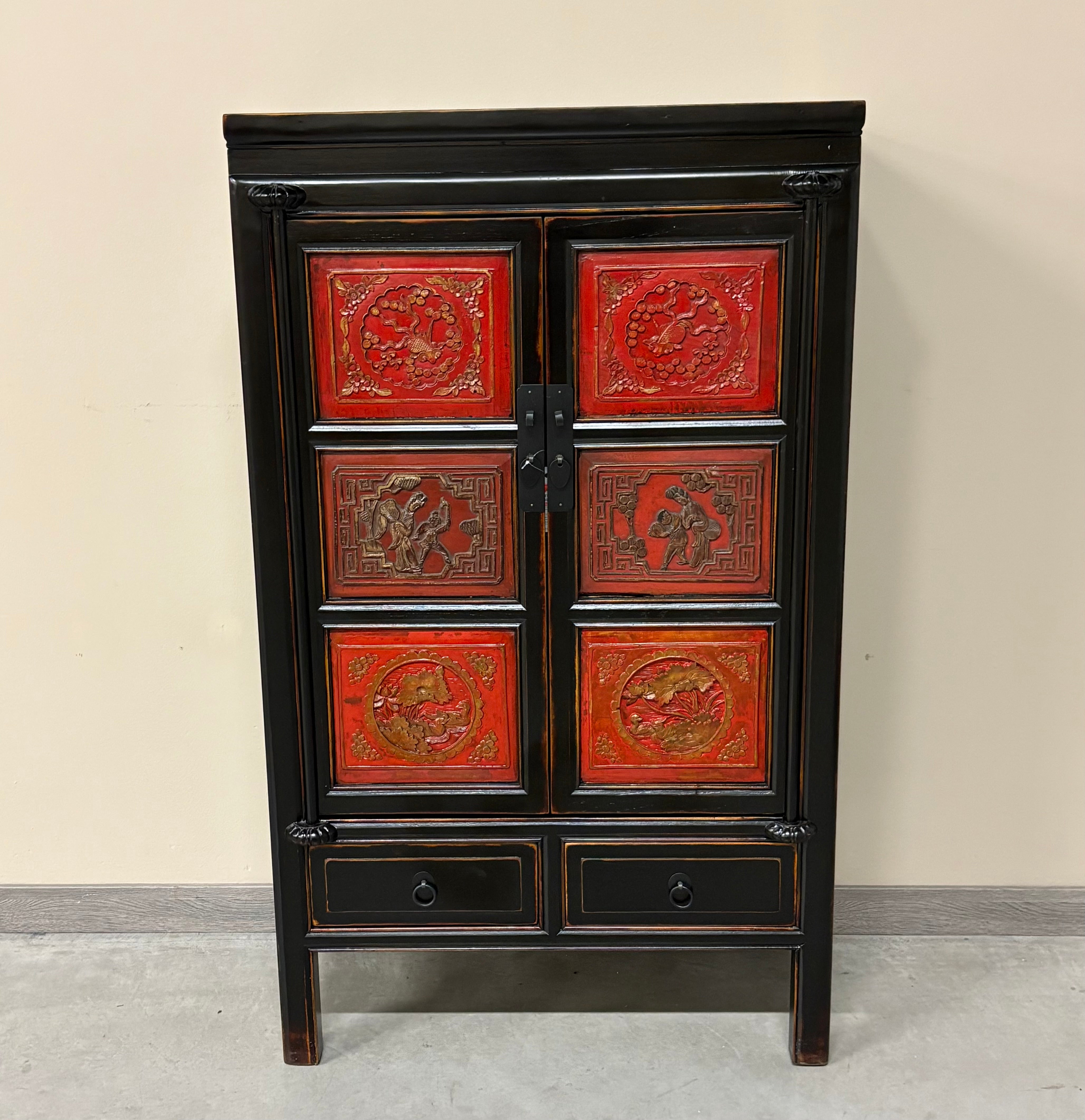 CREDENZINO DEL FUJIAN ANTE INTAGLIATE