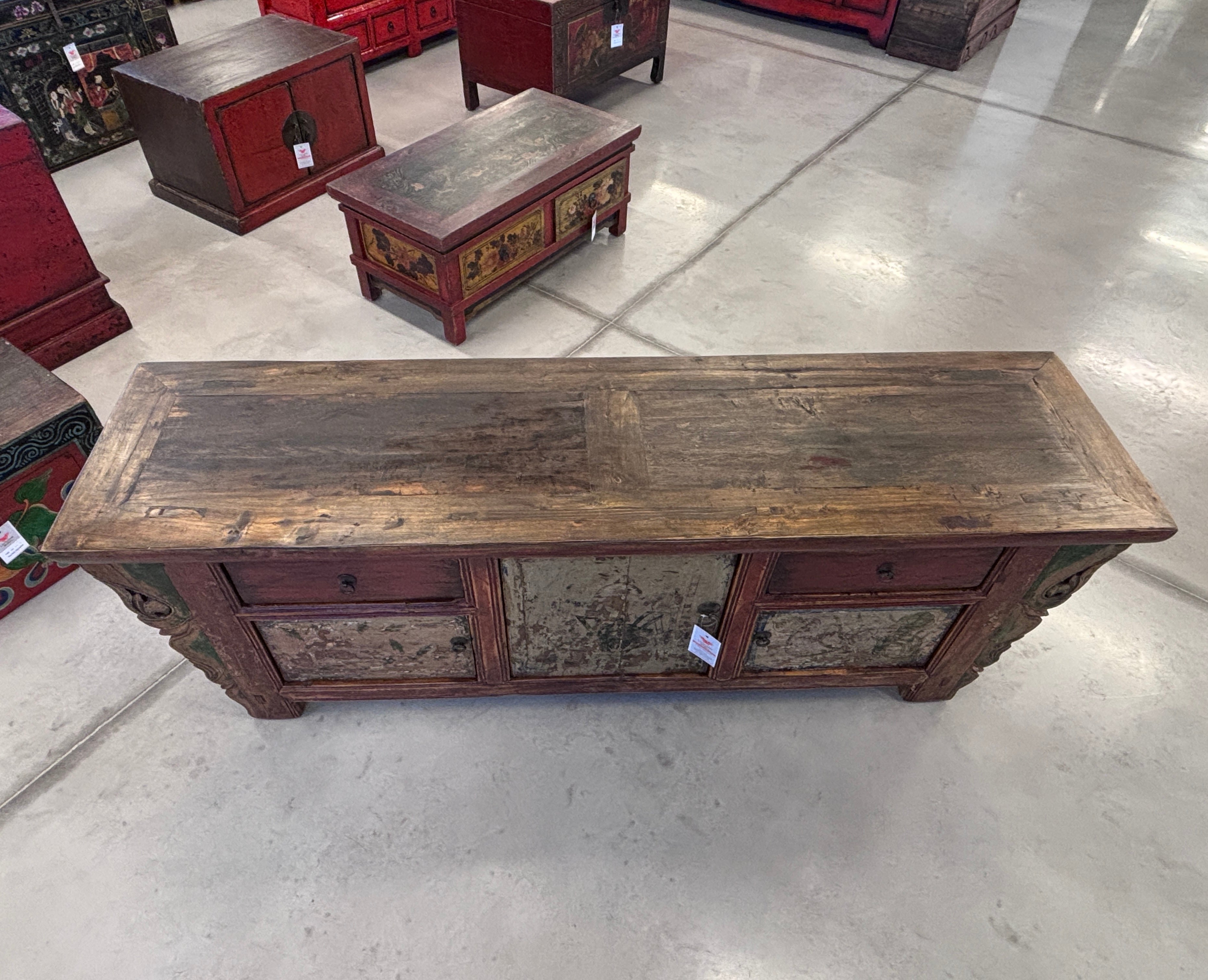 CASSAPANCA GANZU AD ALTARE CON INTAGLI