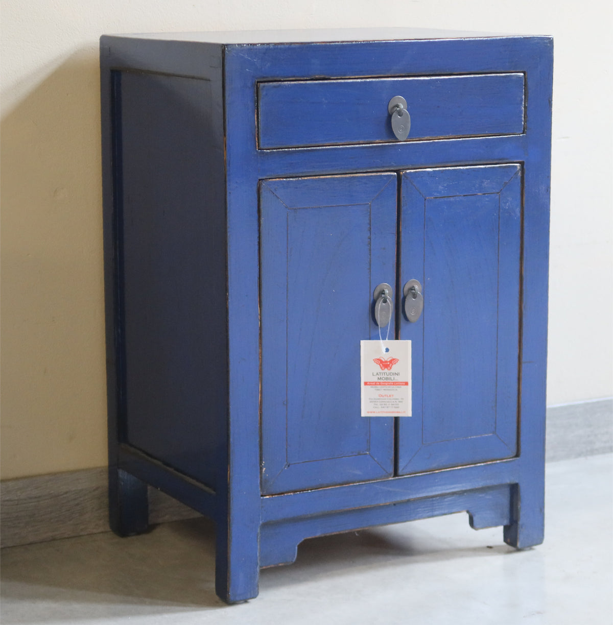 COMODINO CINESE LACCATO