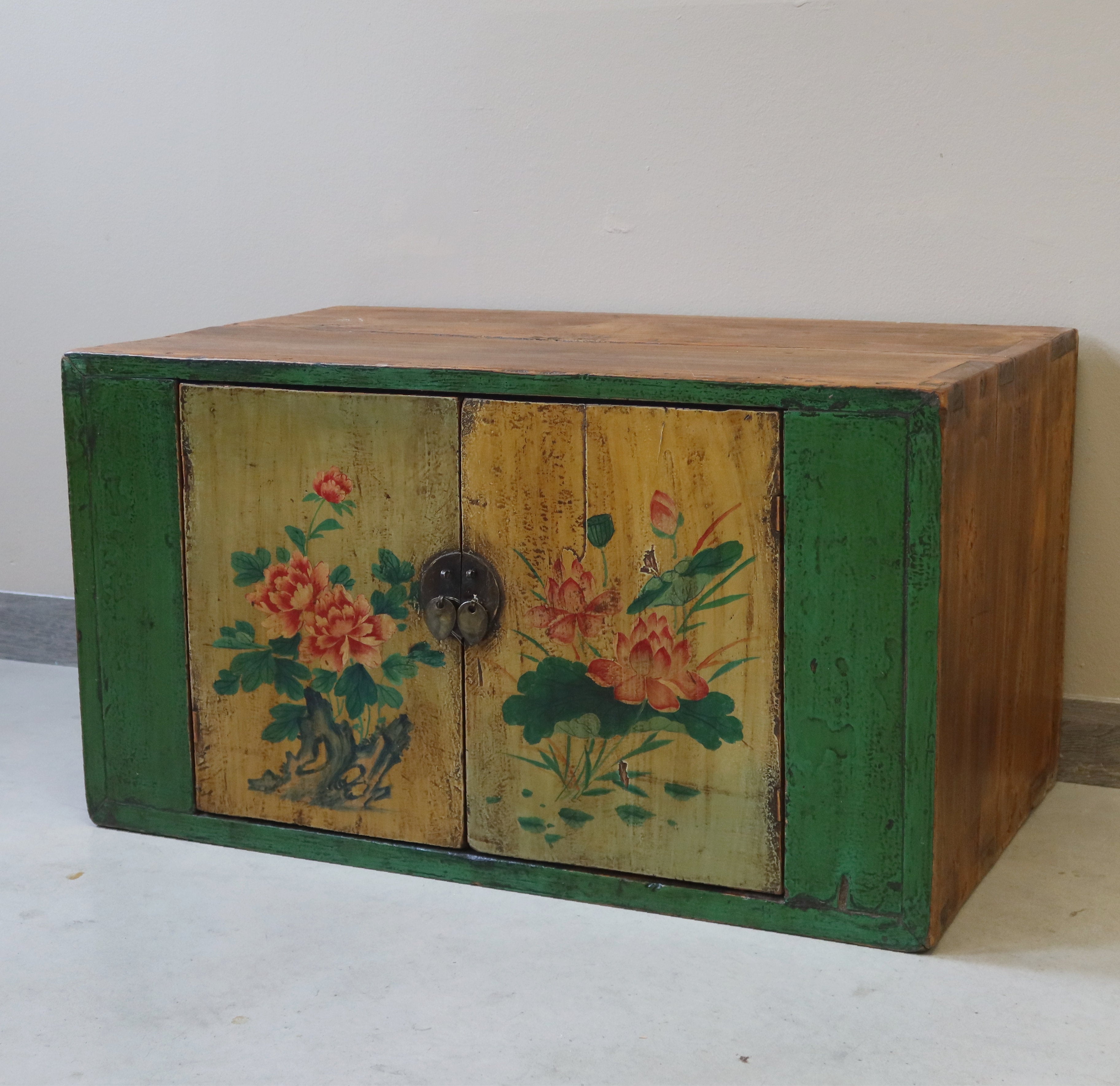 CASSA MONGOLIA DUE ANTE DECORATE