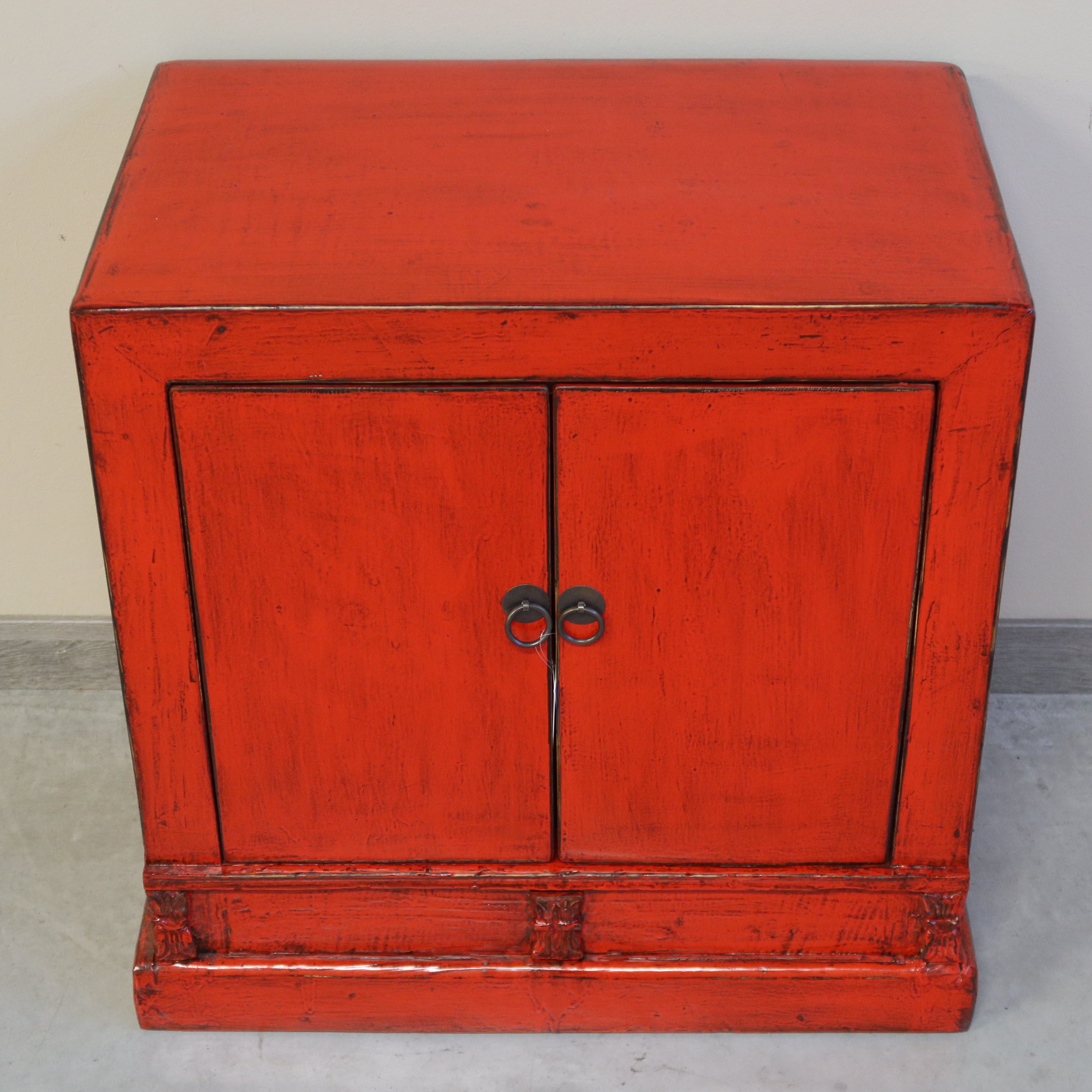 STIPO BOOKCASE IN LACCA ROSSA
