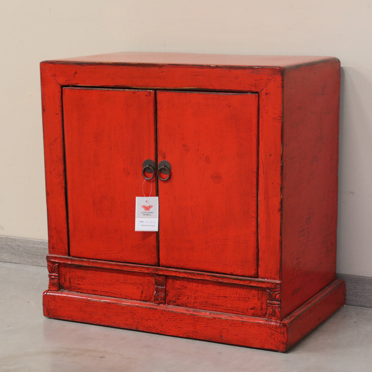 STIPO BOOKCASE IN LACCA ROSSA