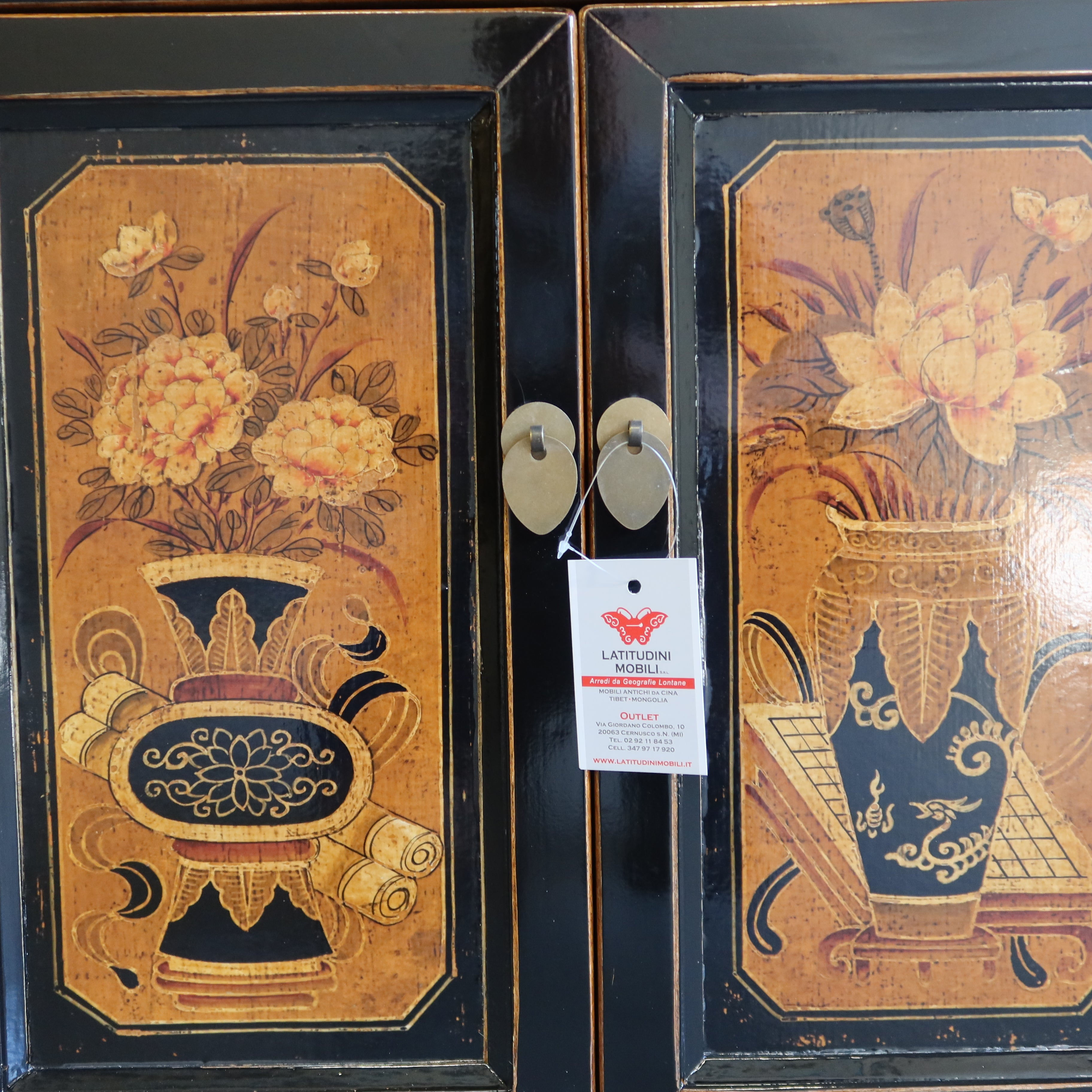 CREDENZINO MONGOLIA DECORATO