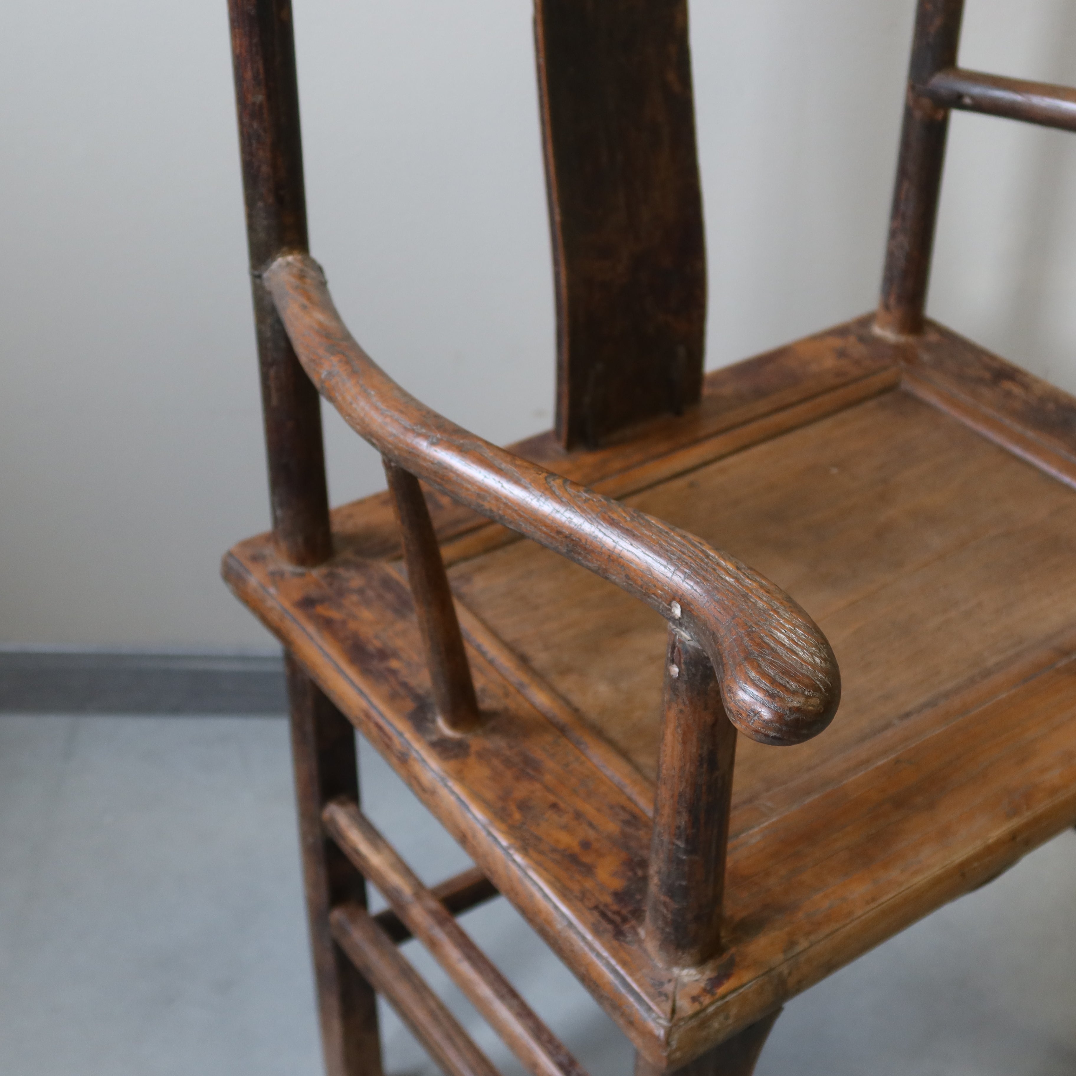 SEDIA DELLO SHANDONG IN OLMO CINESE