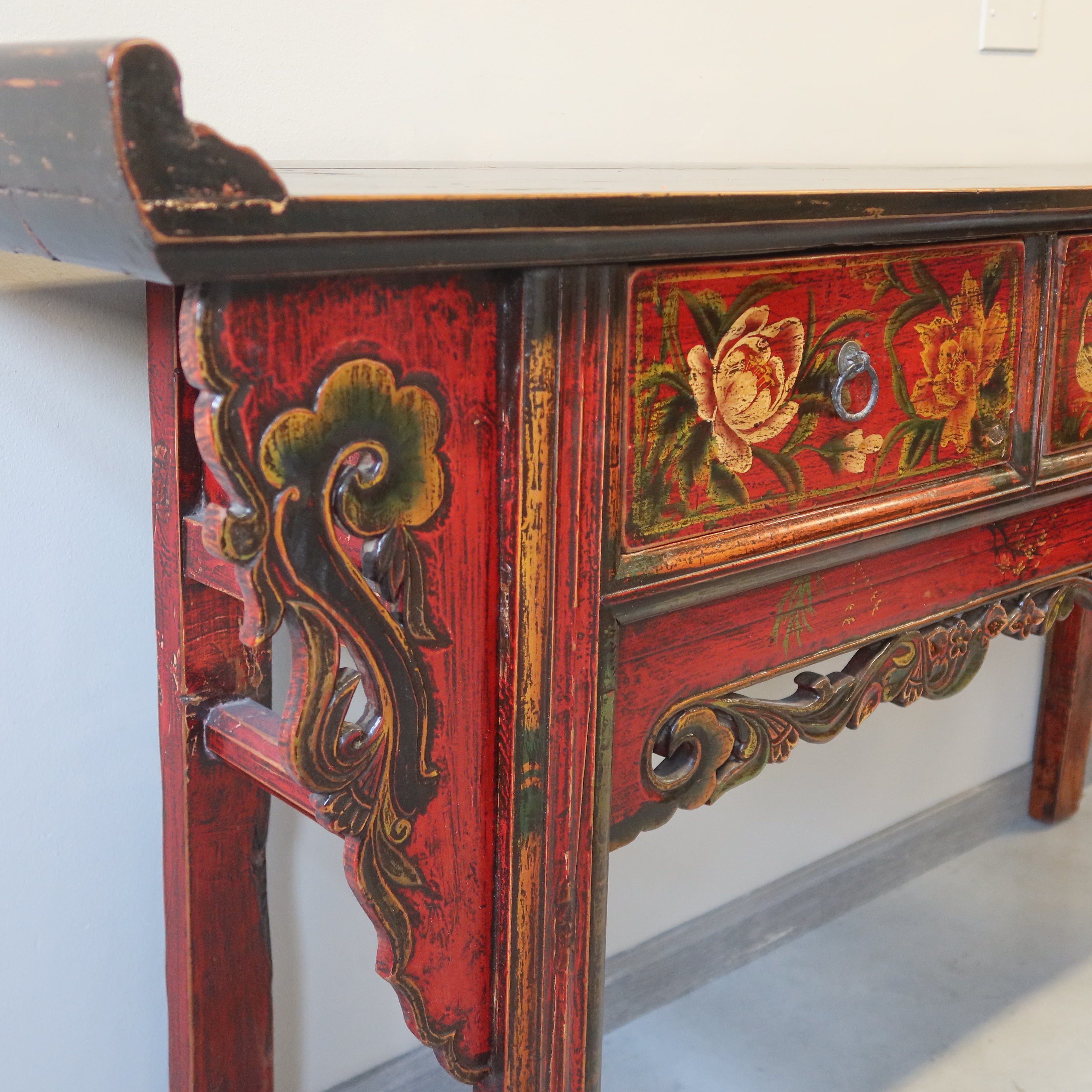 CONSOLLE MONGOLIA DECORATA AD ALTARE