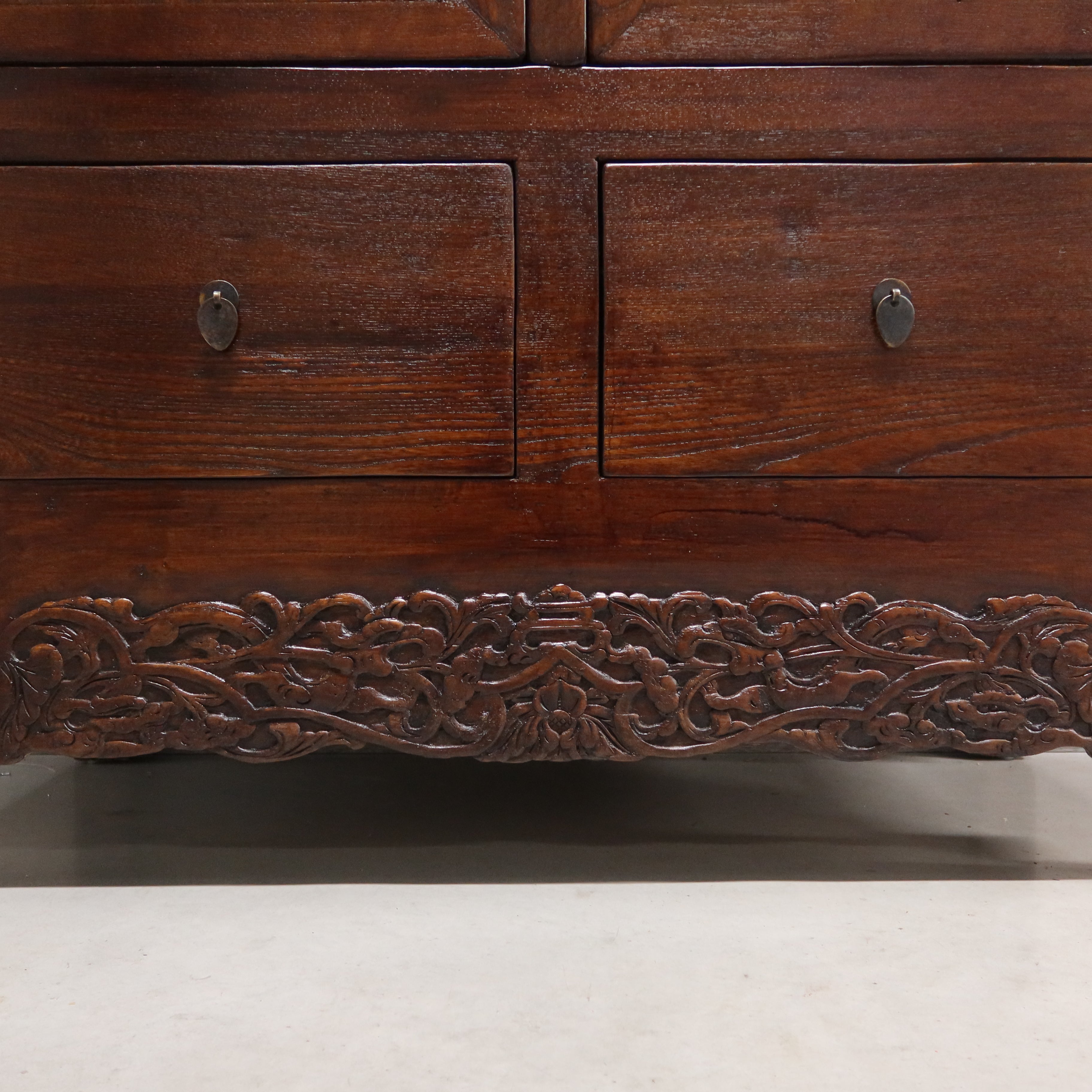 ARMADIO CINESE DELLO SHANDONG IN OLMO