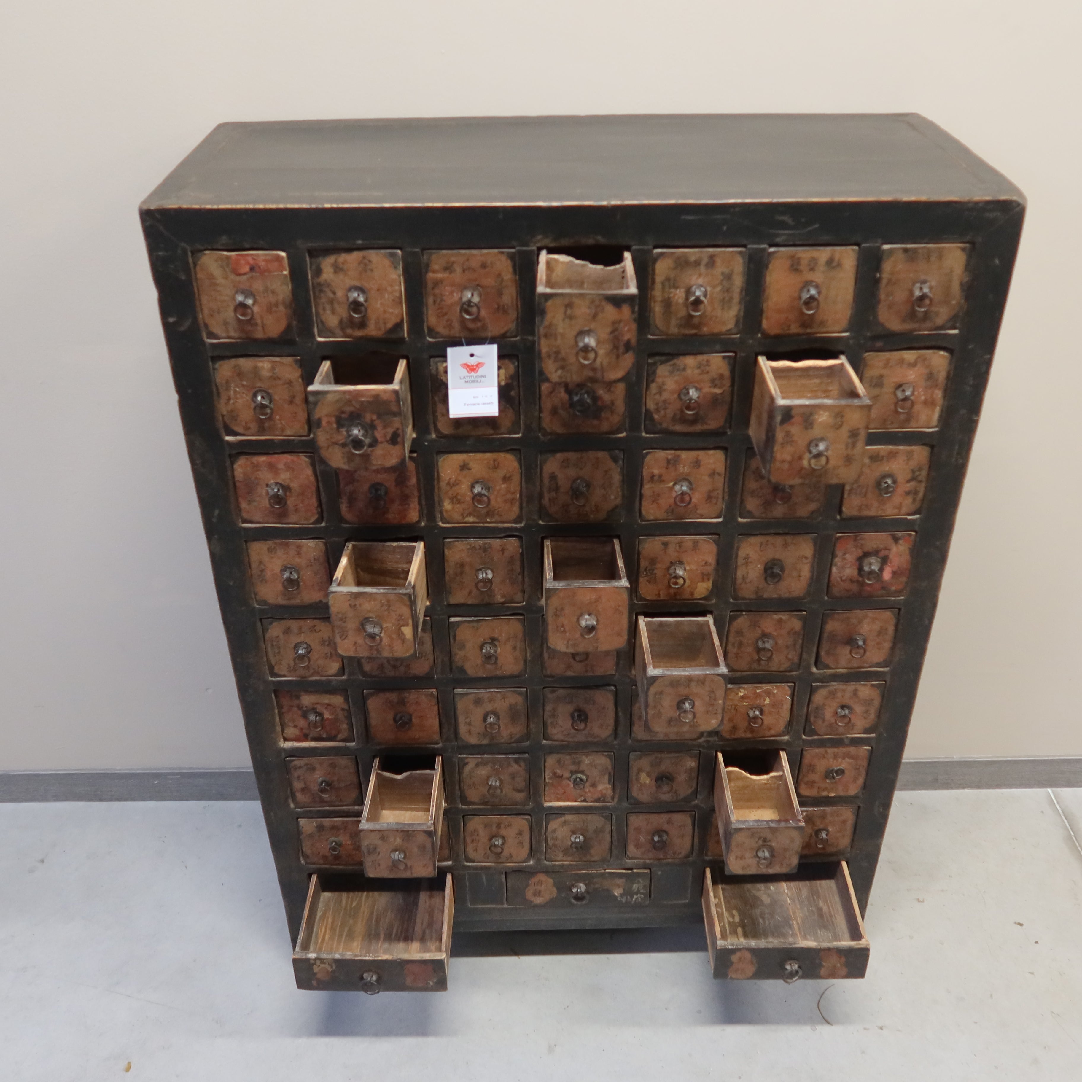 MOBILE FARMACIA 56 + 3 CASSETTI