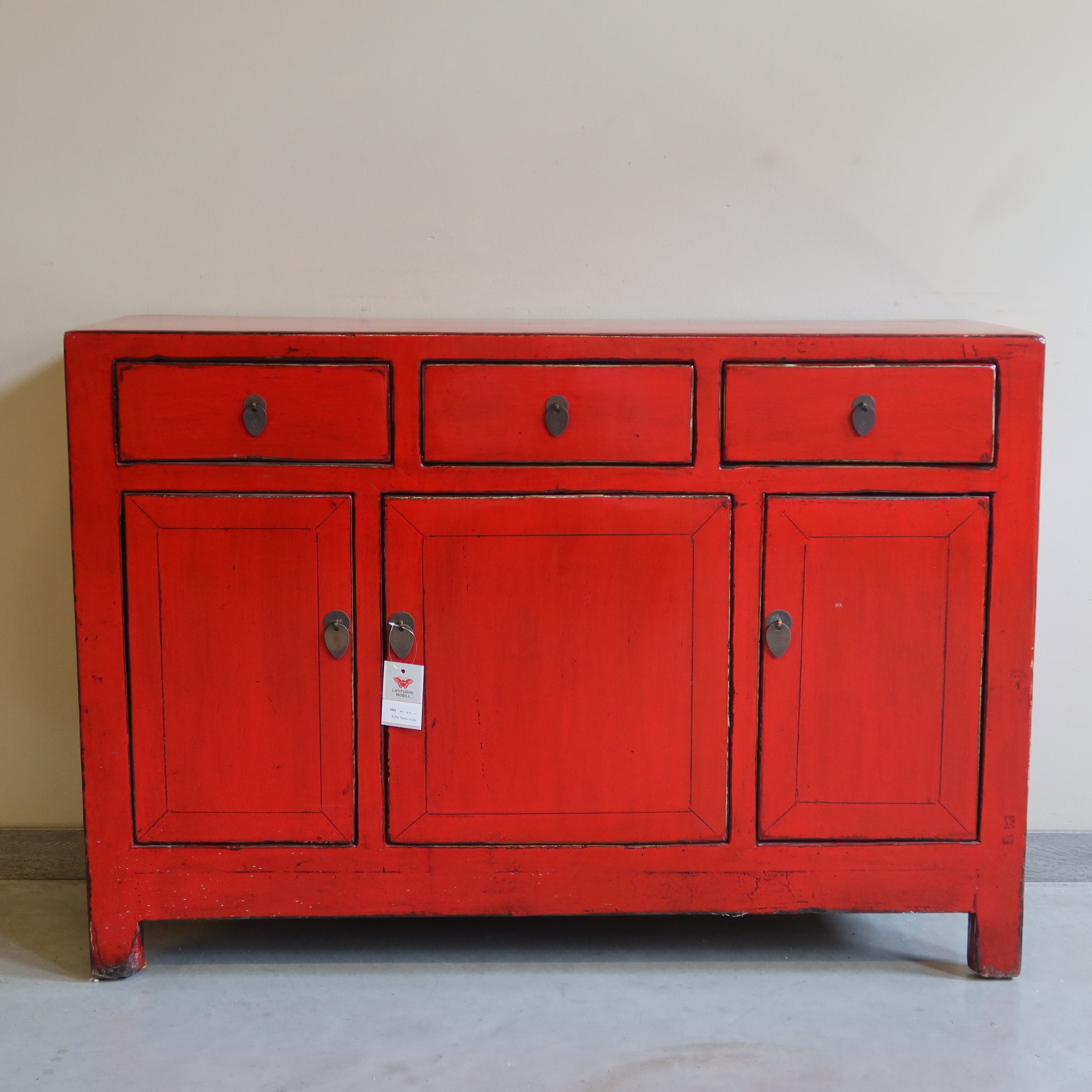 BUFFET CORTO LACCATO