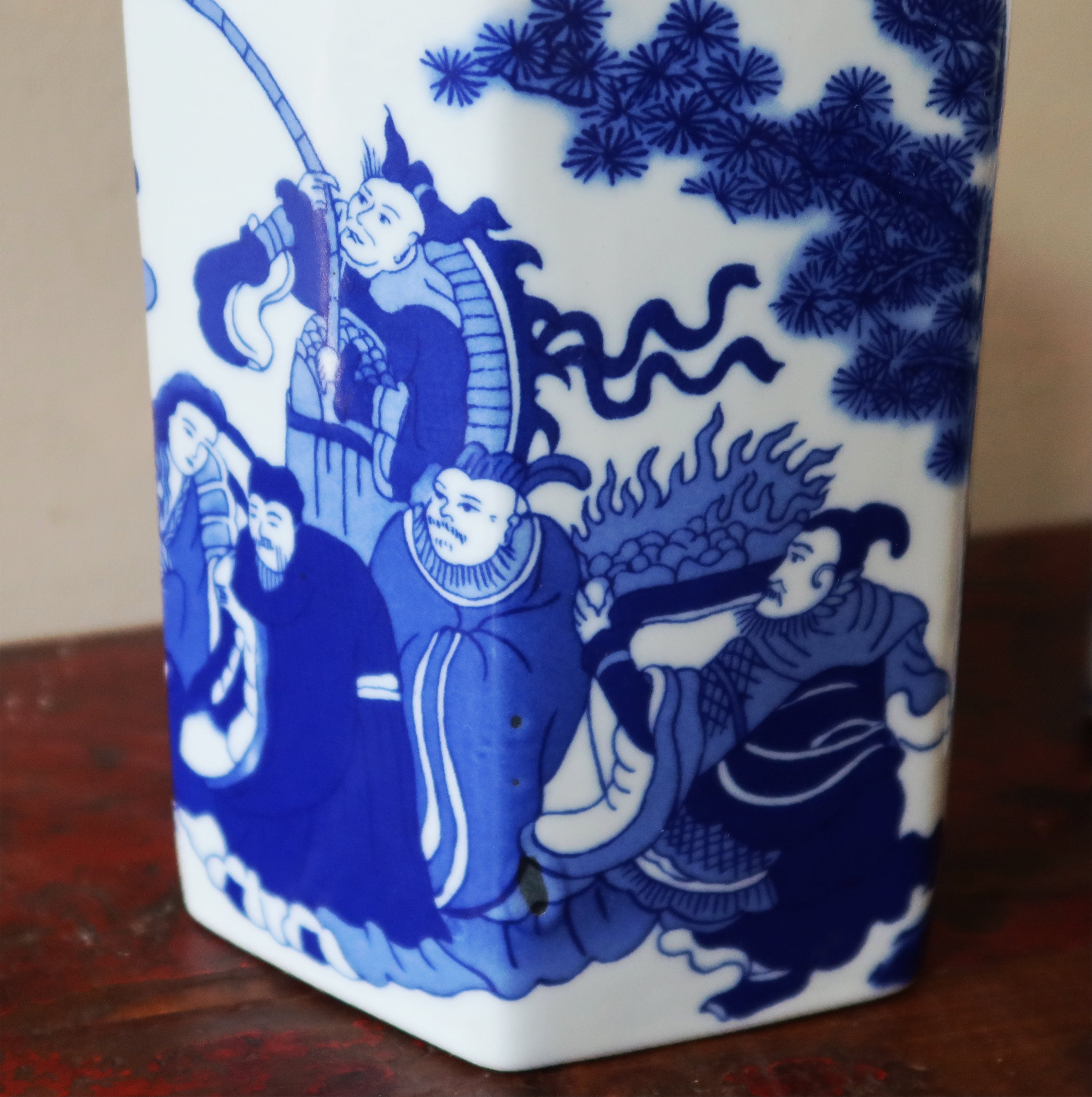 VASO CINESE IN CERAMICA DECORATA