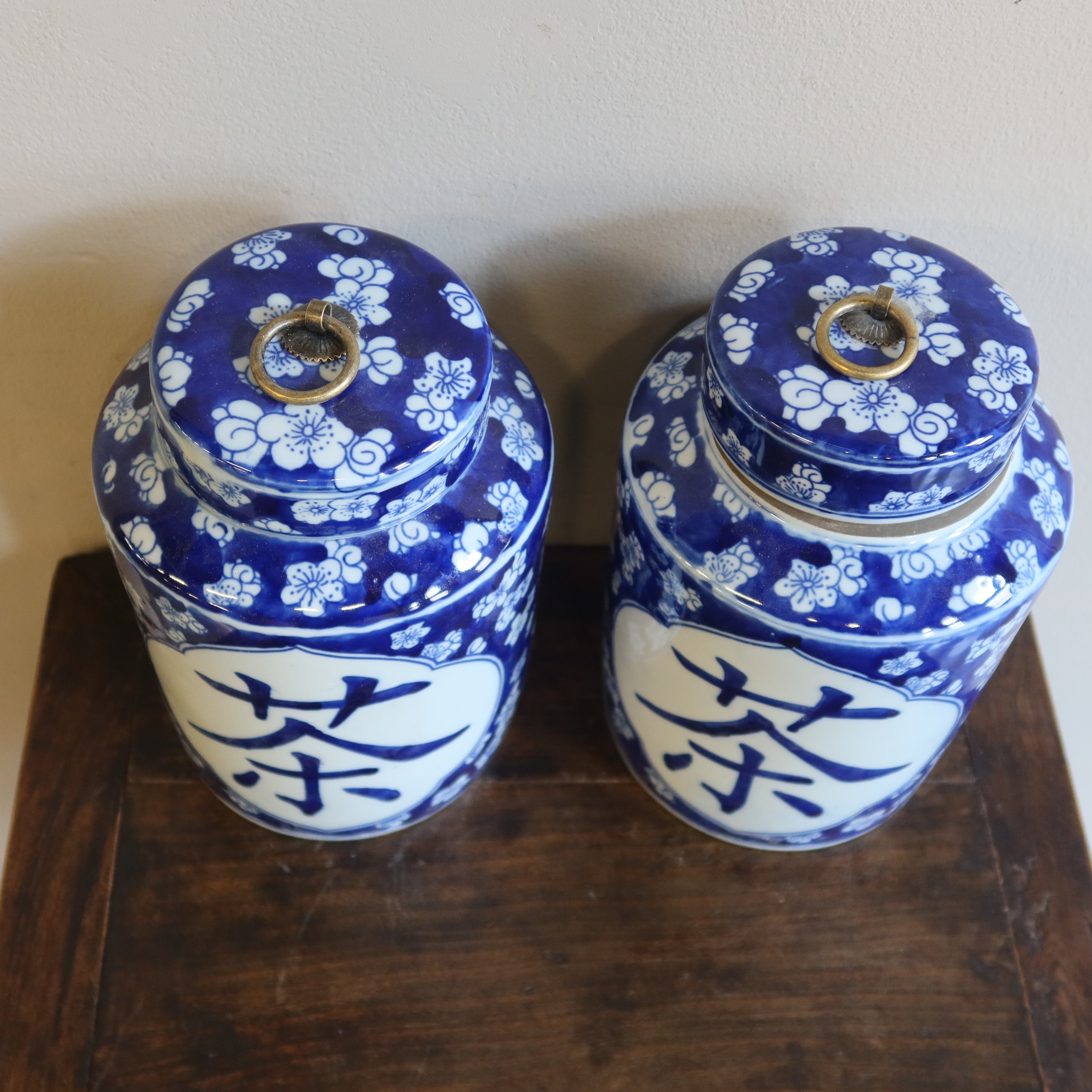 VASO CINESE IN CERAMICA DECORATA