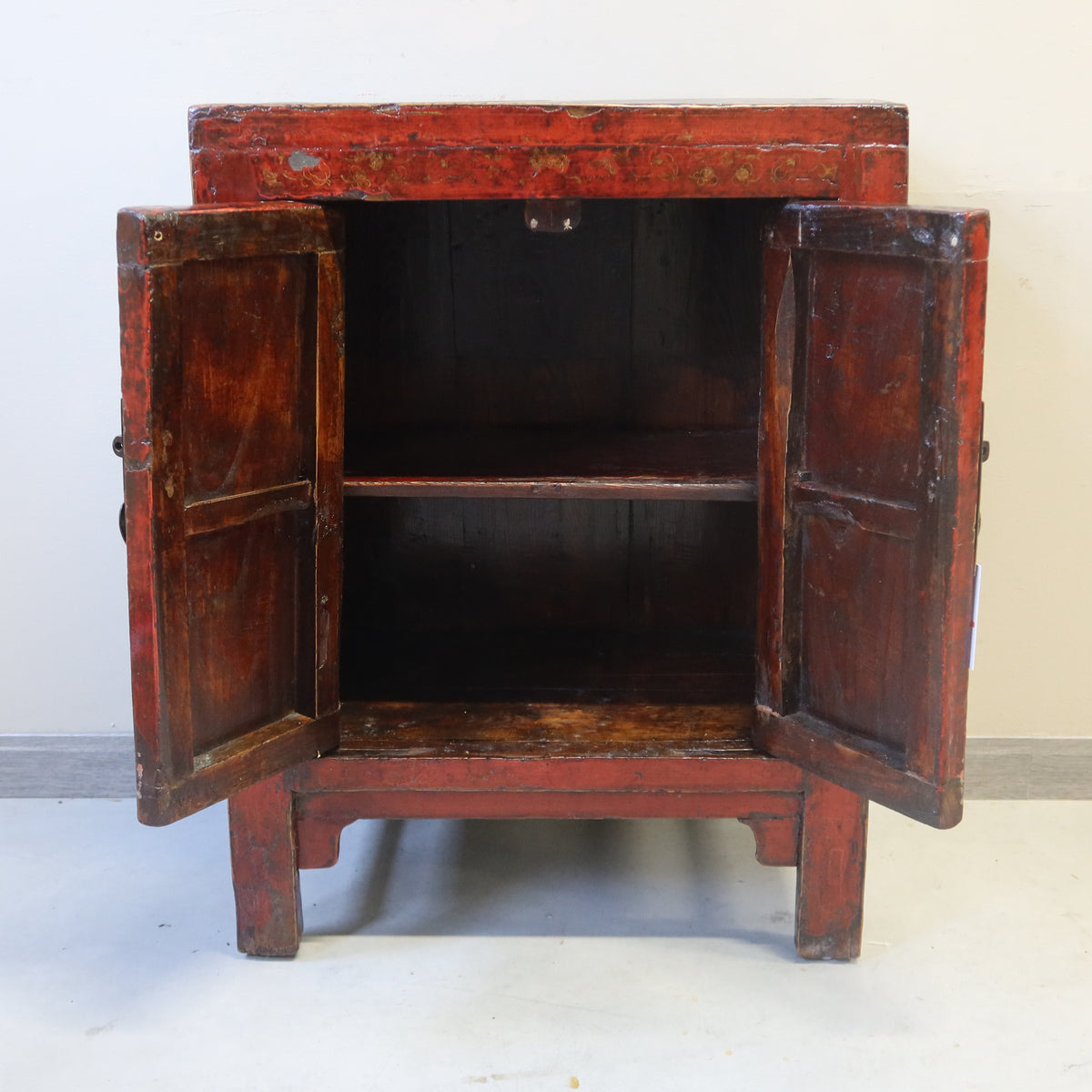 CREDENZINO CINESE LACCA ROSSA
