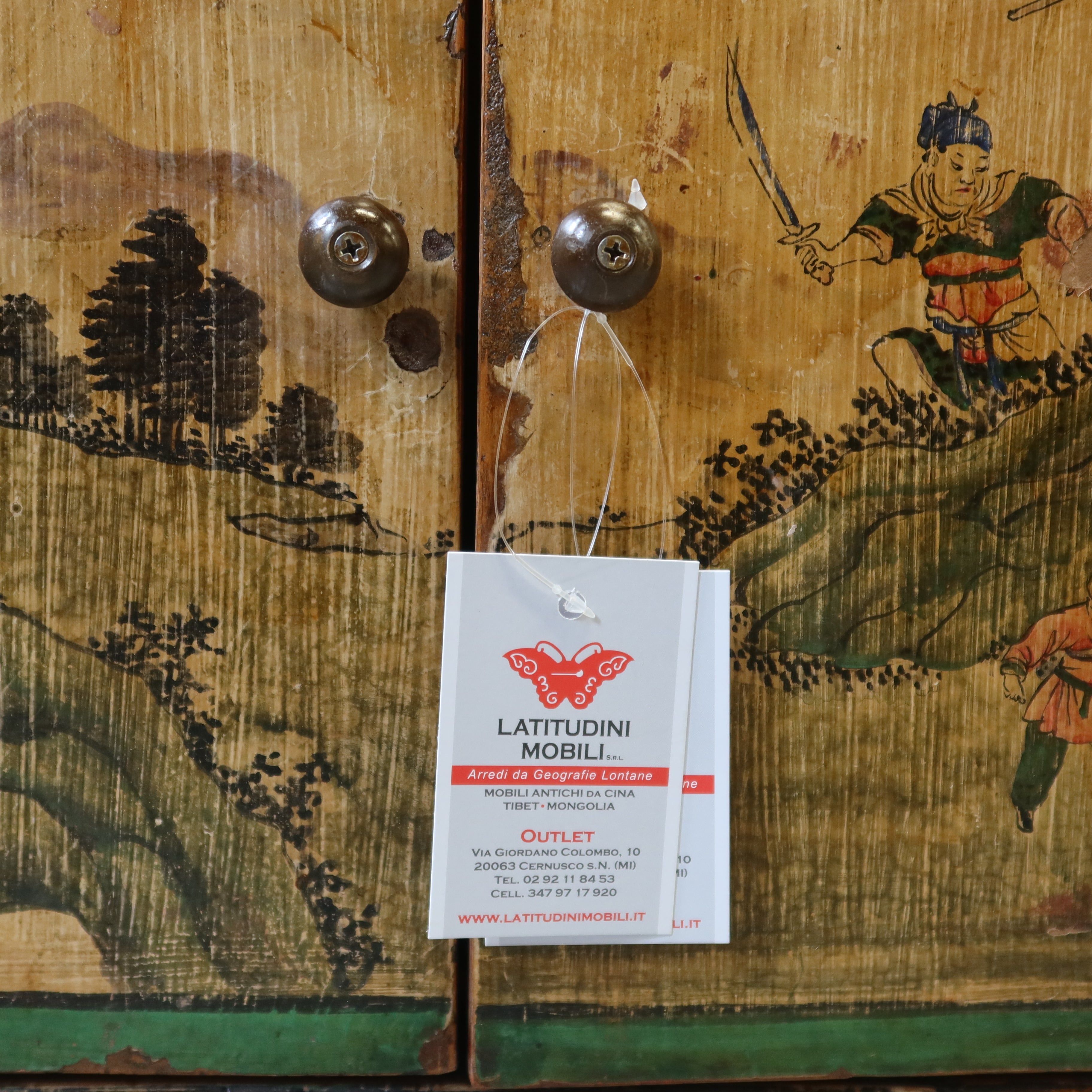 BAULE IN LACCA A DUE ANTE DECORATE