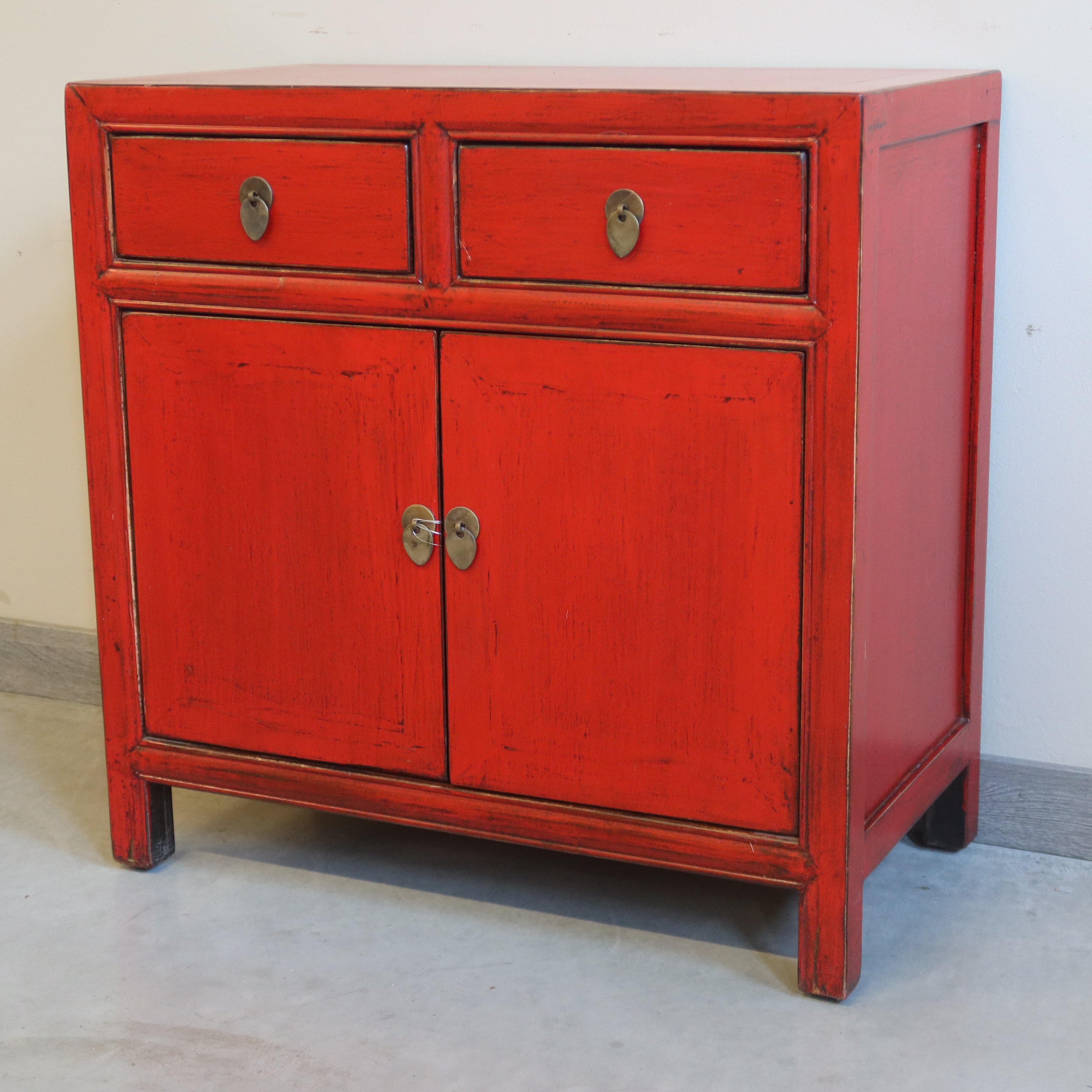 CREDENZINO CINESE LACCA ROSSA