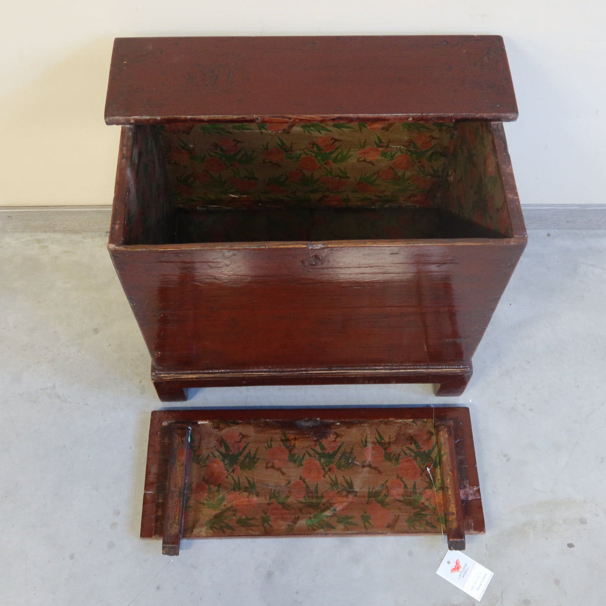 MONEYCHEST IN LACCA CON COPERCHIO