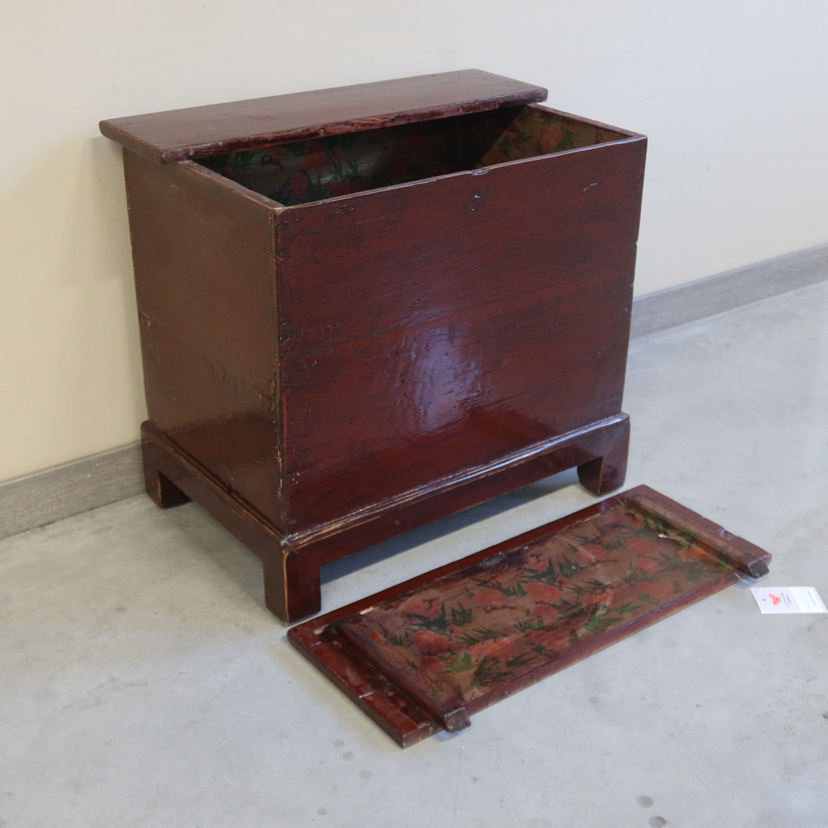 MONEYCHEST IN LACCA CON COPERCHIO