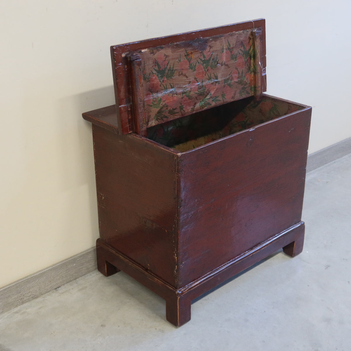 MONEYCHEST IN LACCA CON COPERCHIO