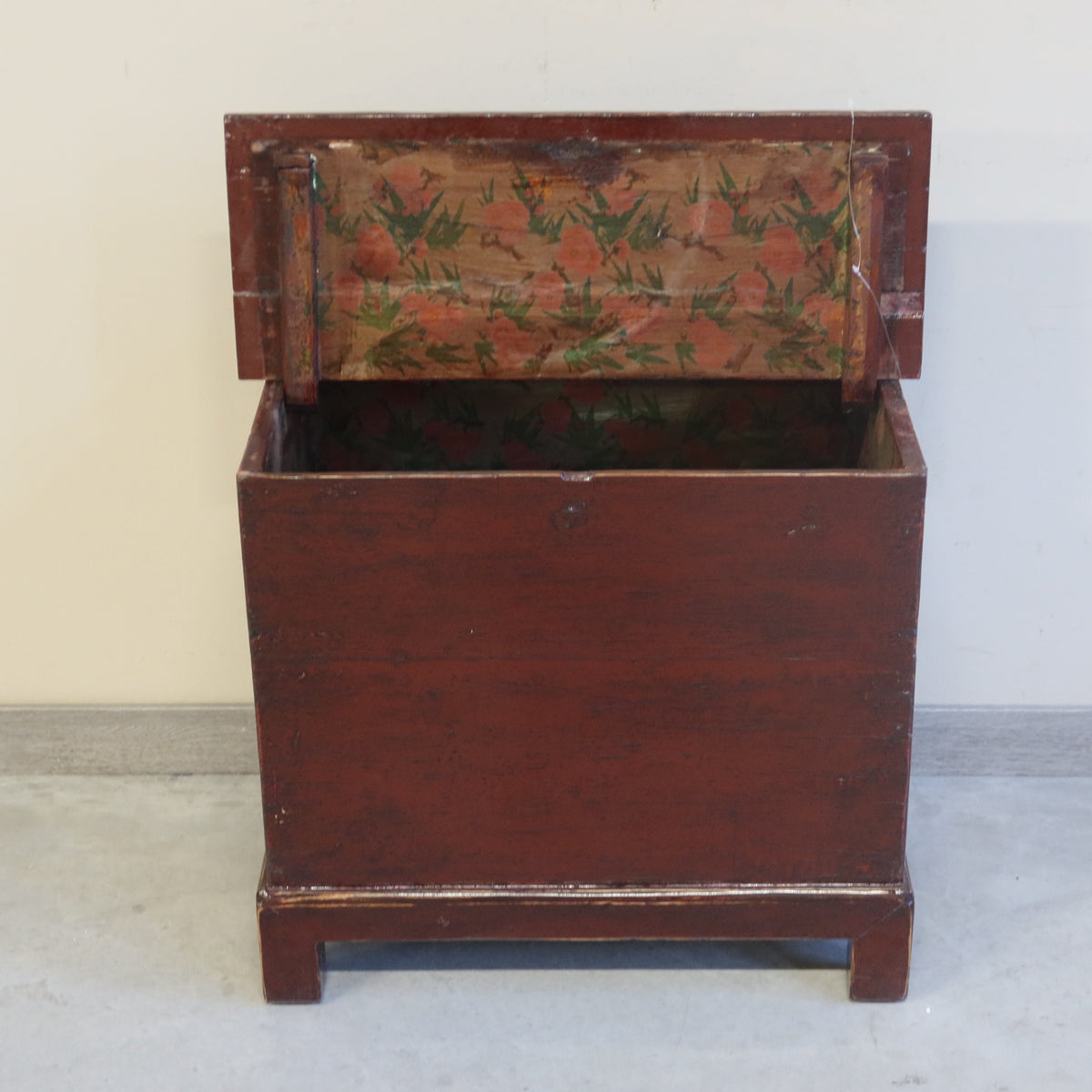MONEYCHEST IN LACCA CON COPERCHIO