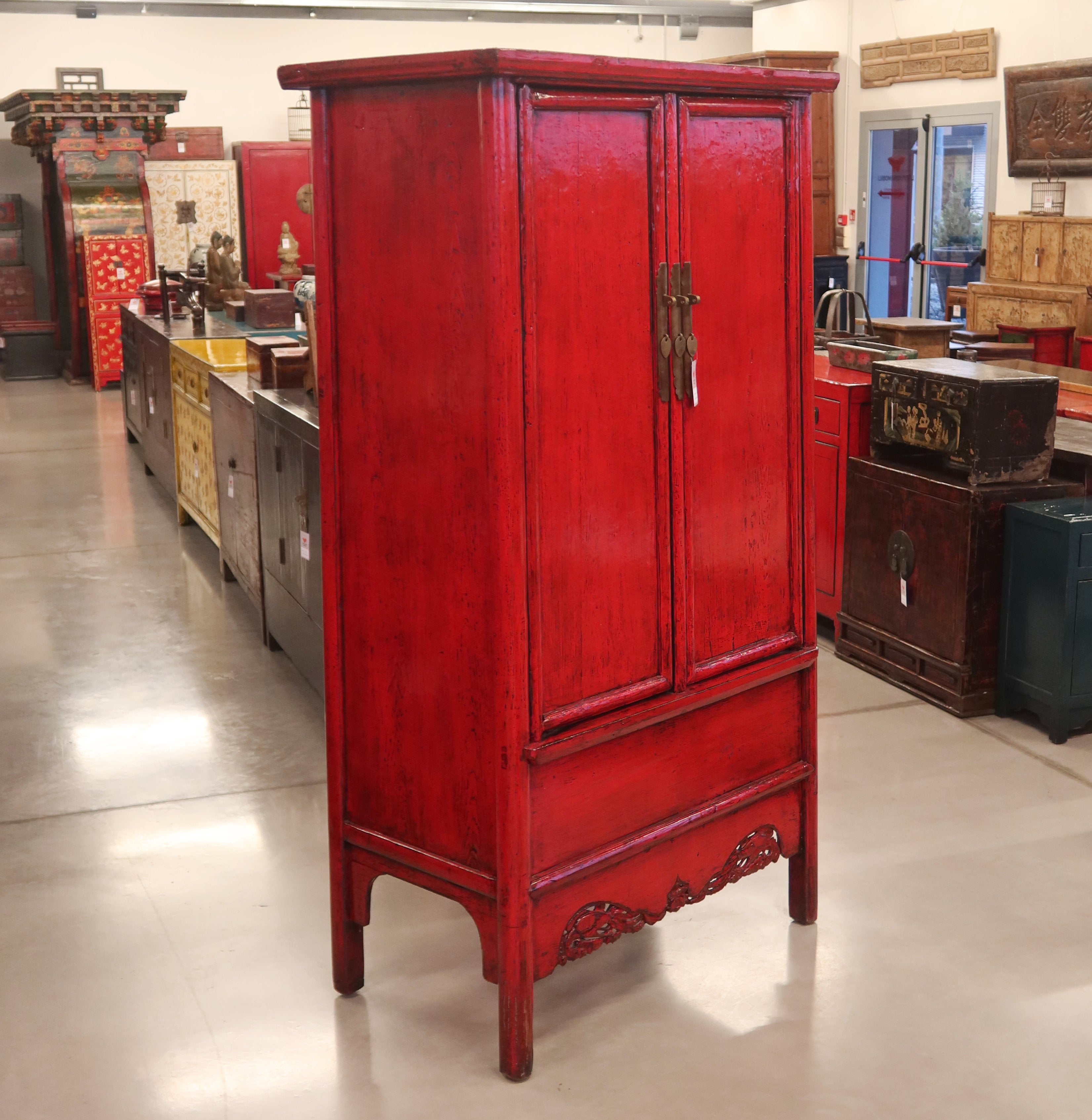 ARMADIO CINESE LACCA ROSSA