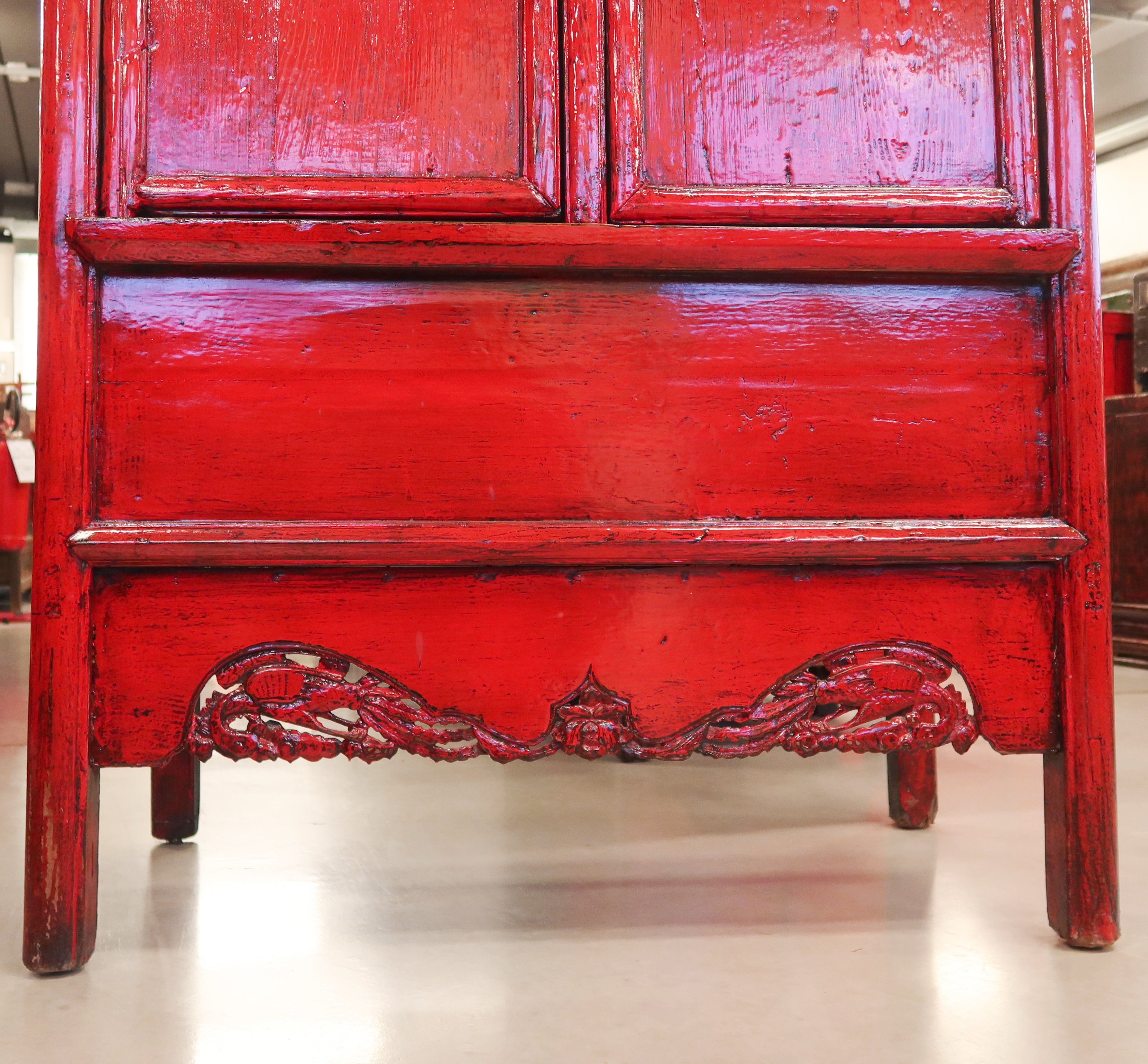 ARMADIO CINESE LACCA ROSSA