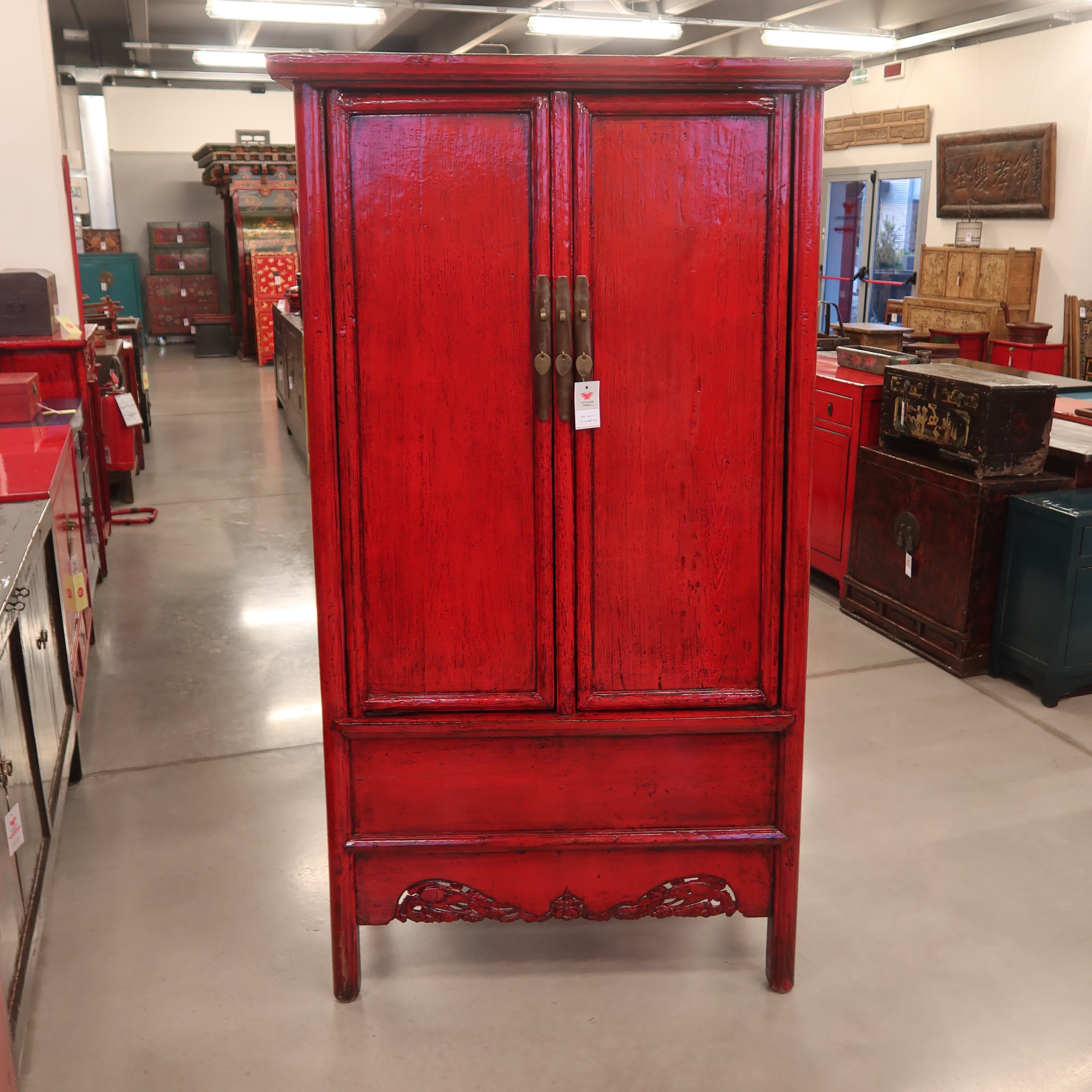 ARMADIO CINESE LACCA ROSSA