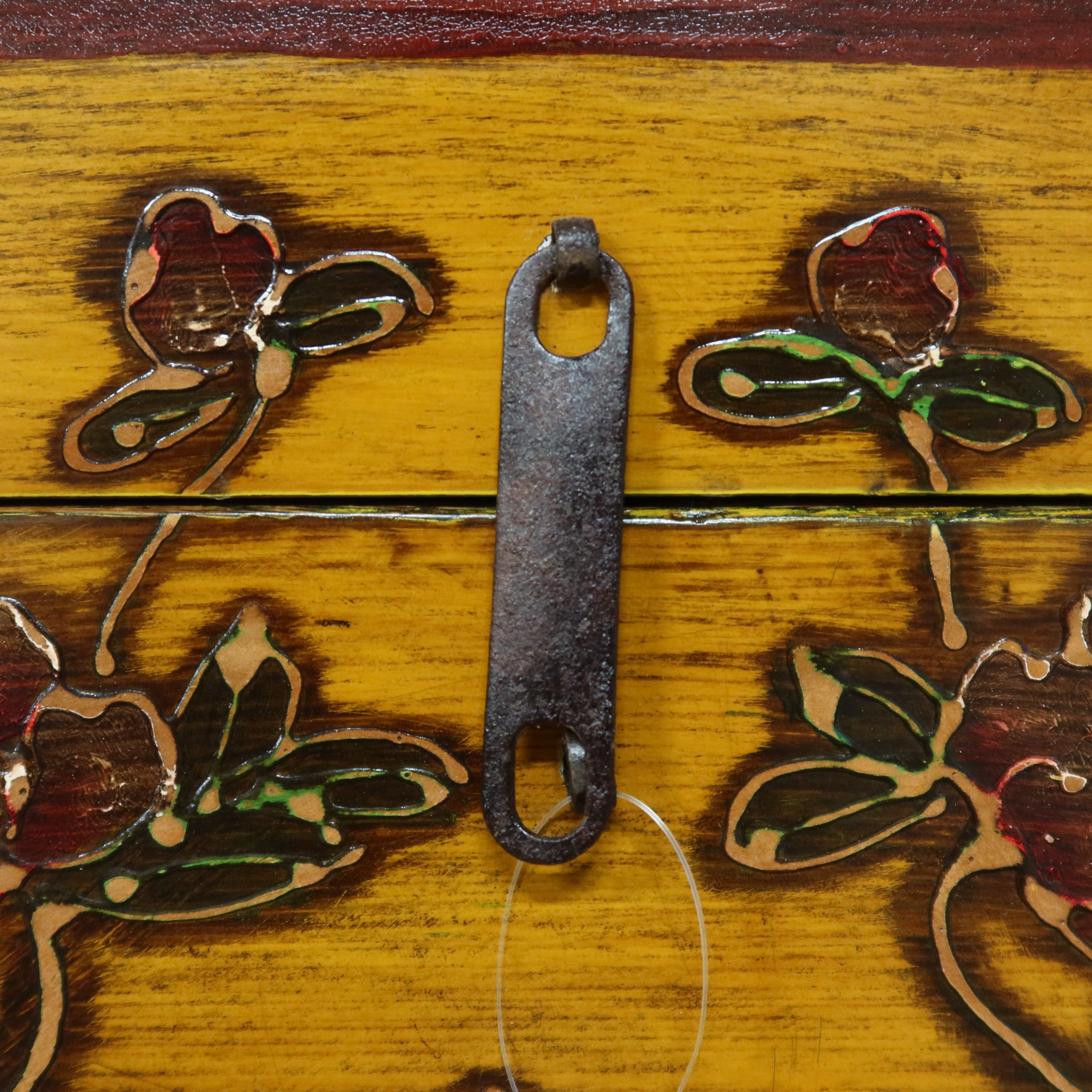 BAULETTO DECORATO TIBETANO