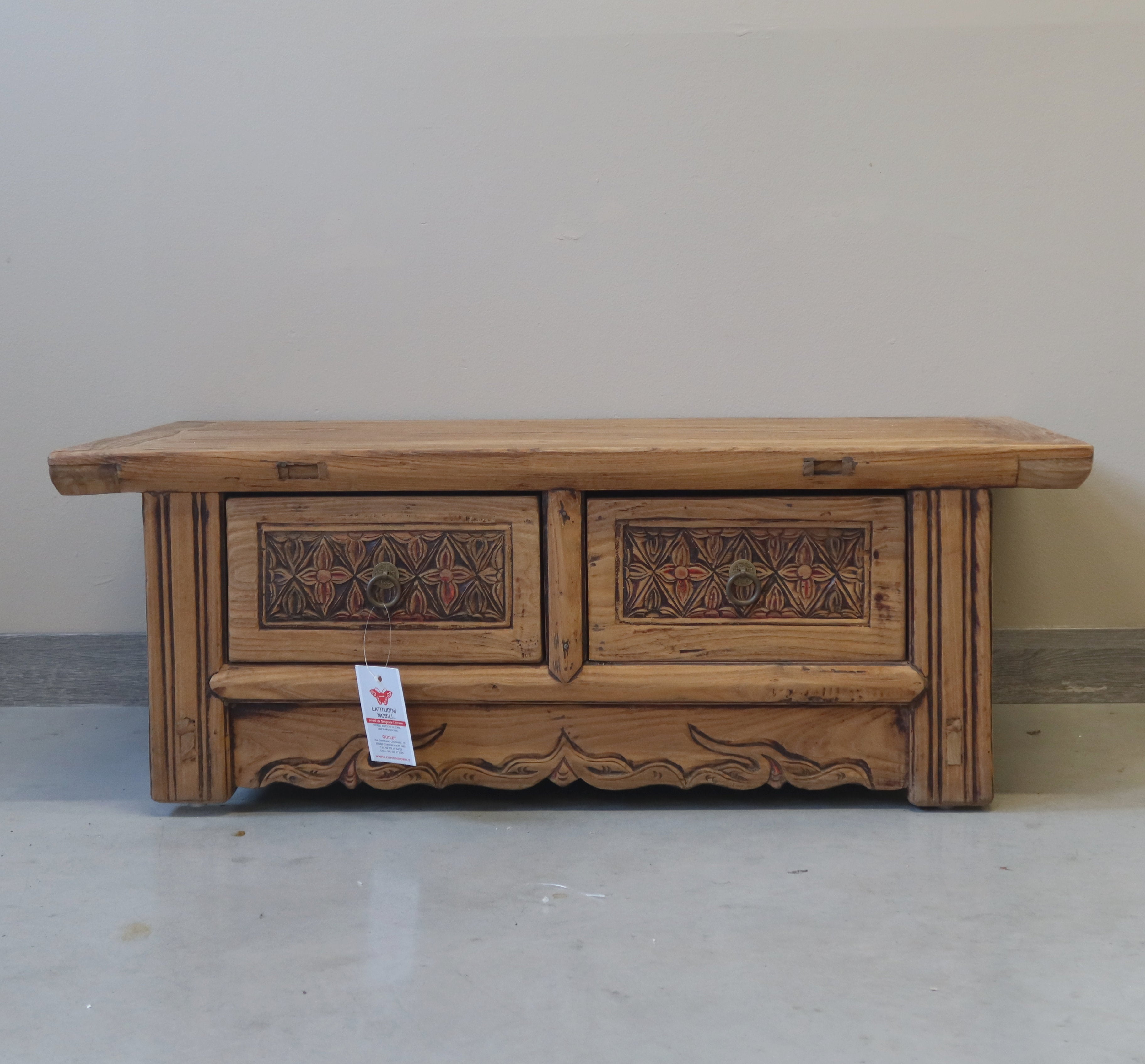 TAVOLINO CINESE OLMO BIONDO CASSETTI INTAGLIATI