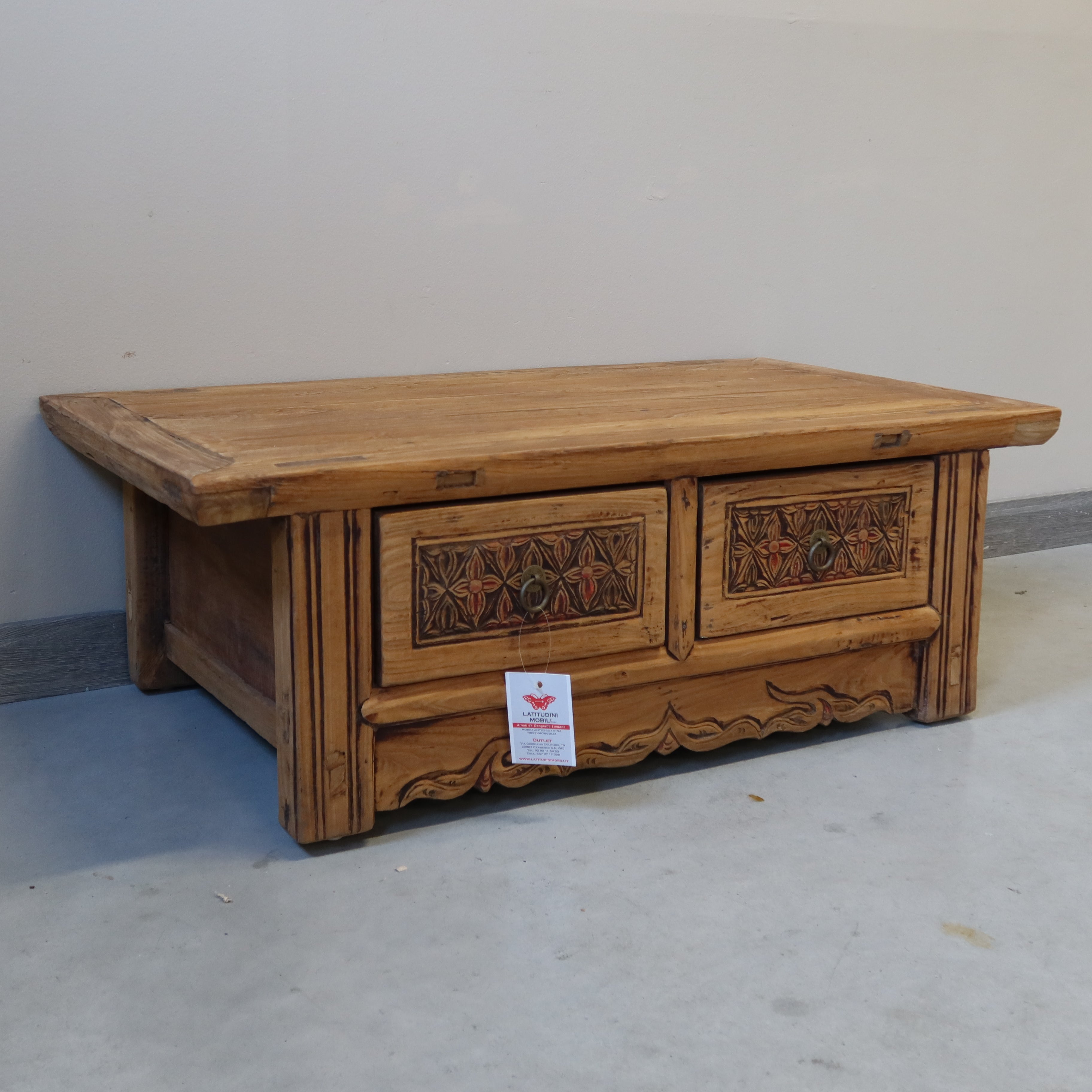 TAVOLINO CINESE OLMO BIONDO CASSETTI INTAGLIATI