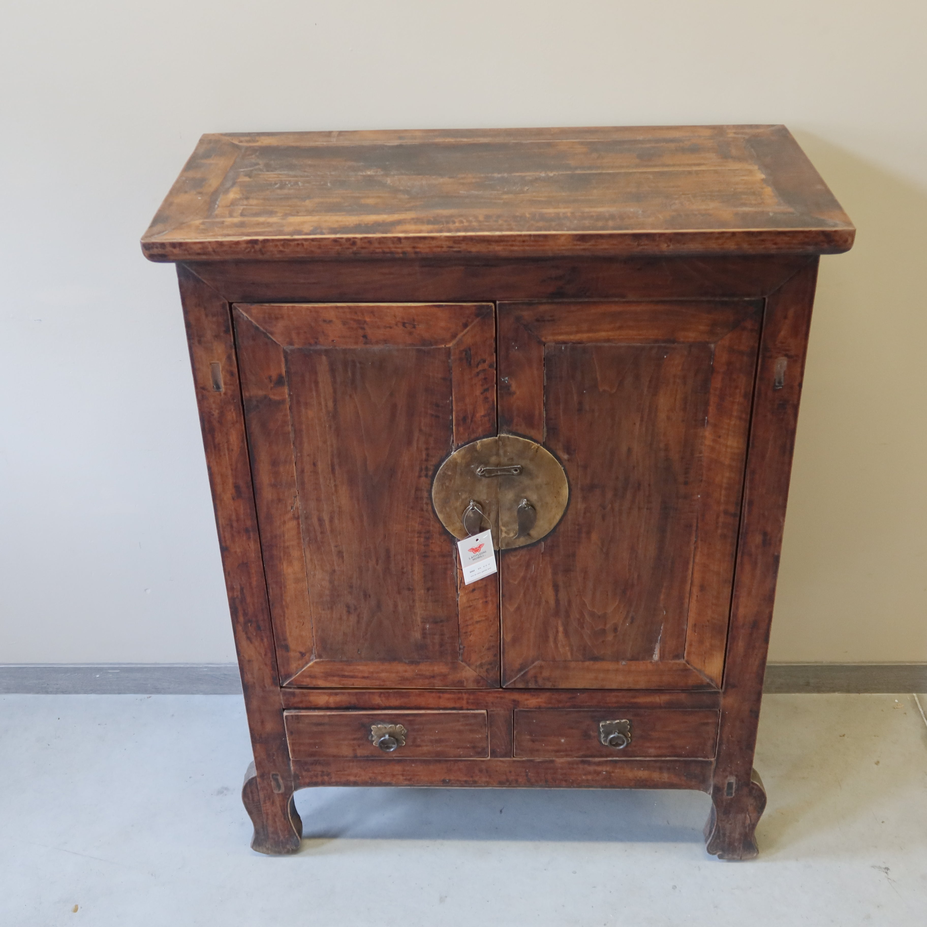 CREDENZINA OLMO CINESE GAMBE ARCUATE